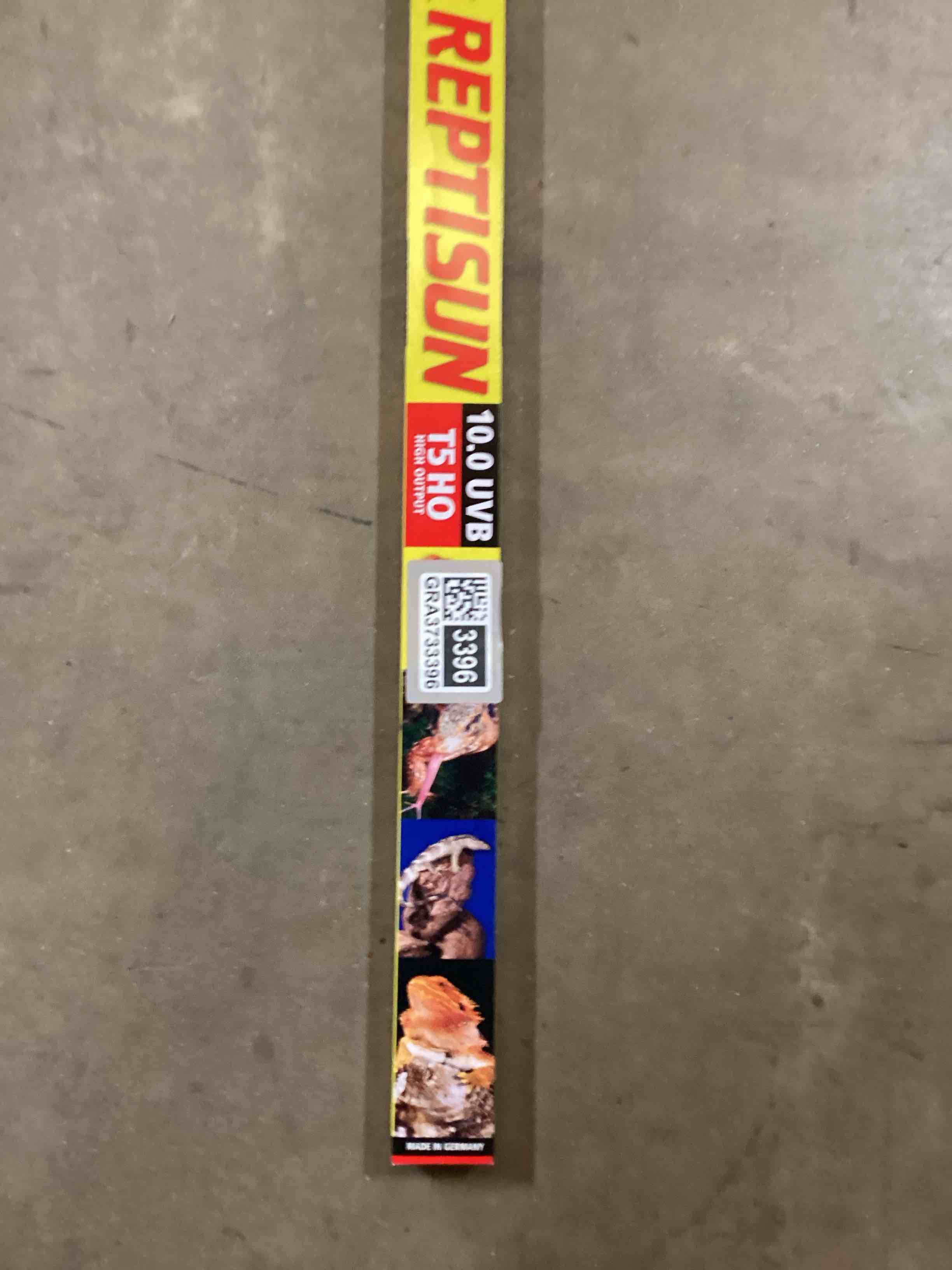 Condition photo showing New/Like New for Zoo Med ReptiSun 10.0 T5-HO UVB Fluorescent Lamp, 54 W, 46"