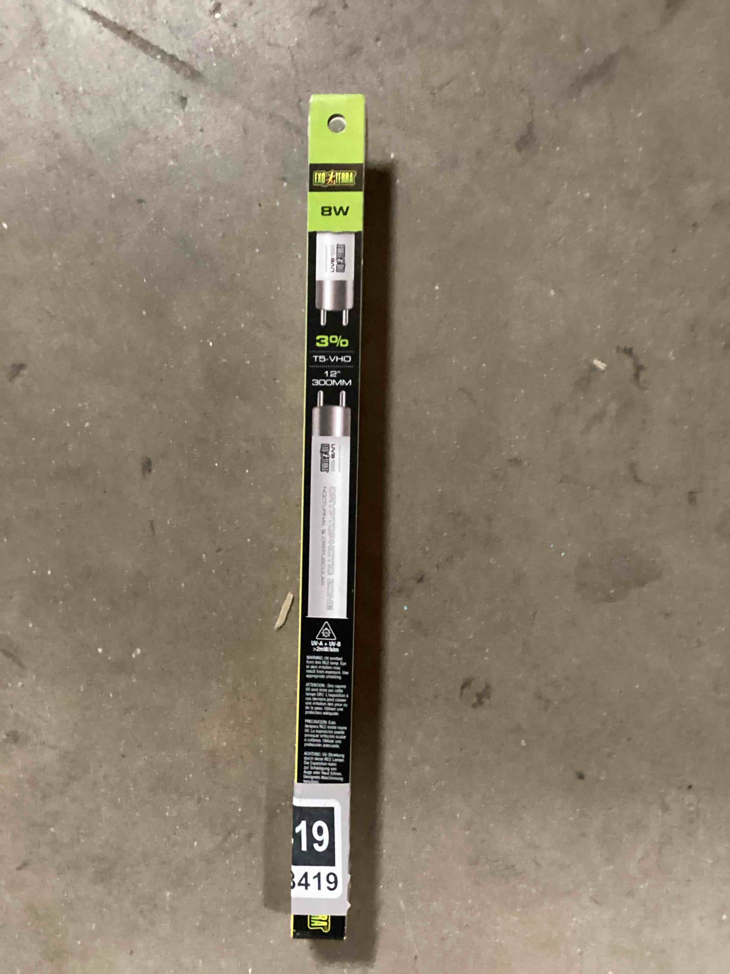 Condition photo showing New/Like New for exo Terra reptile uvb100