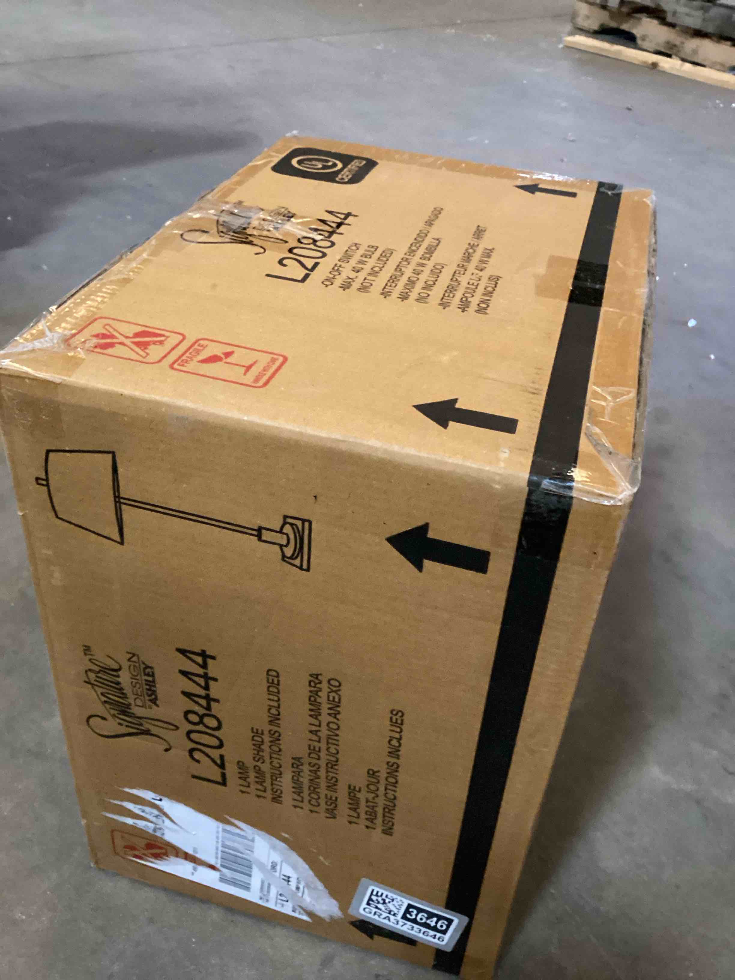 Condition photo showing Good Condition for Fritzburn Table Lamp