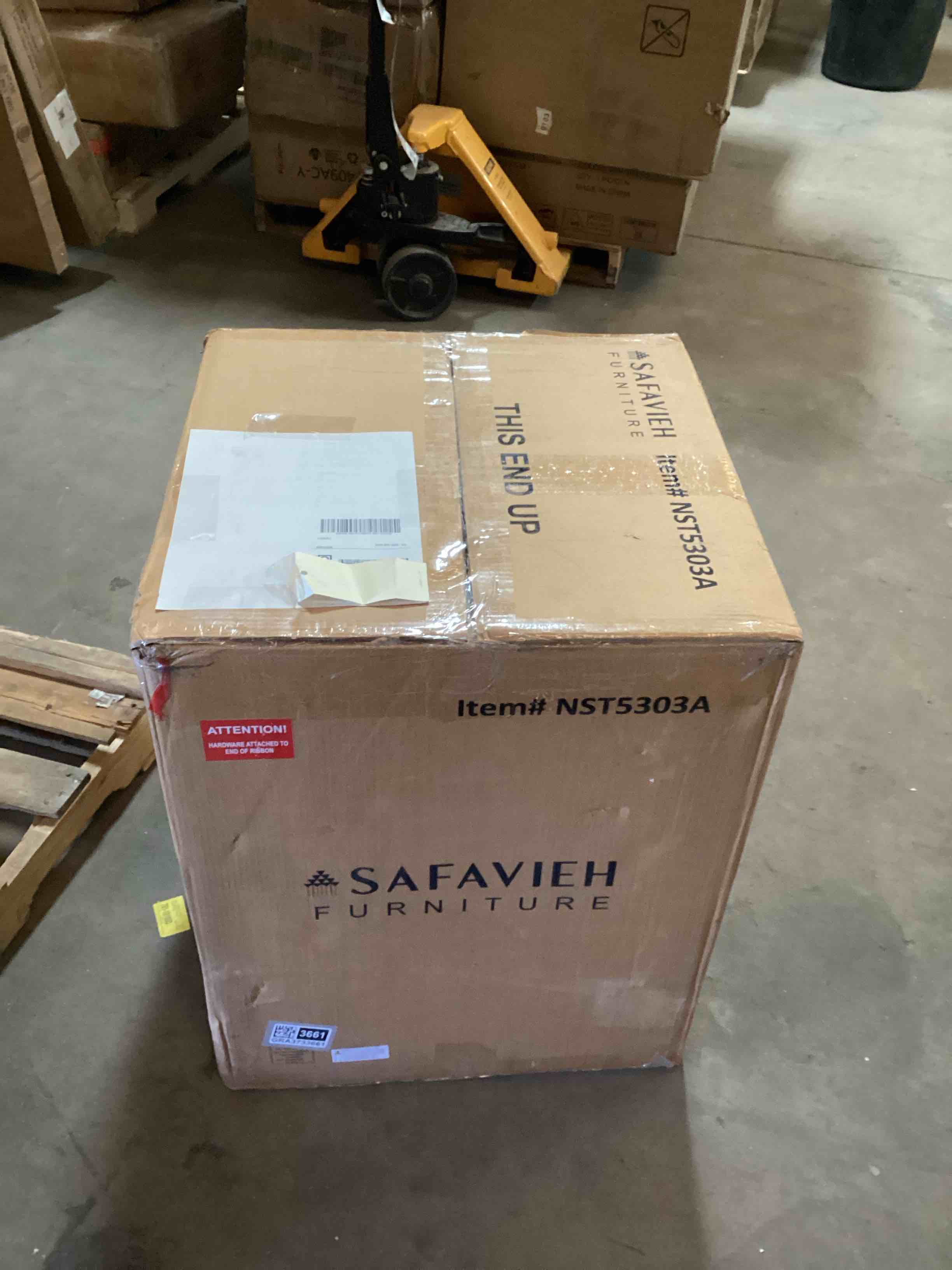 Condition photo showing Good Condition for Niurka Nightstand