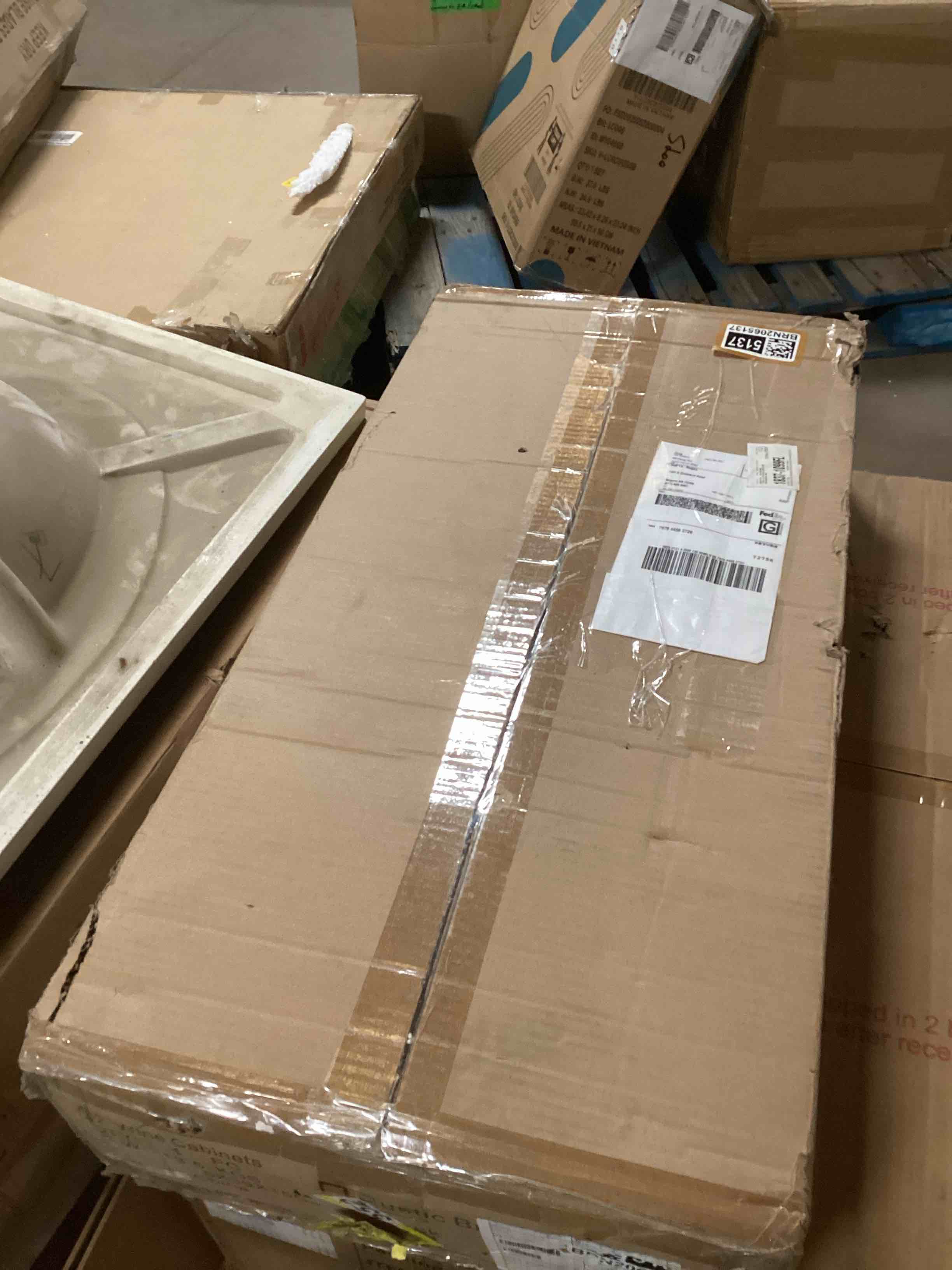 Condition photo showing Good Condition for Jamesandrew 23.6'' Bar Cabinet