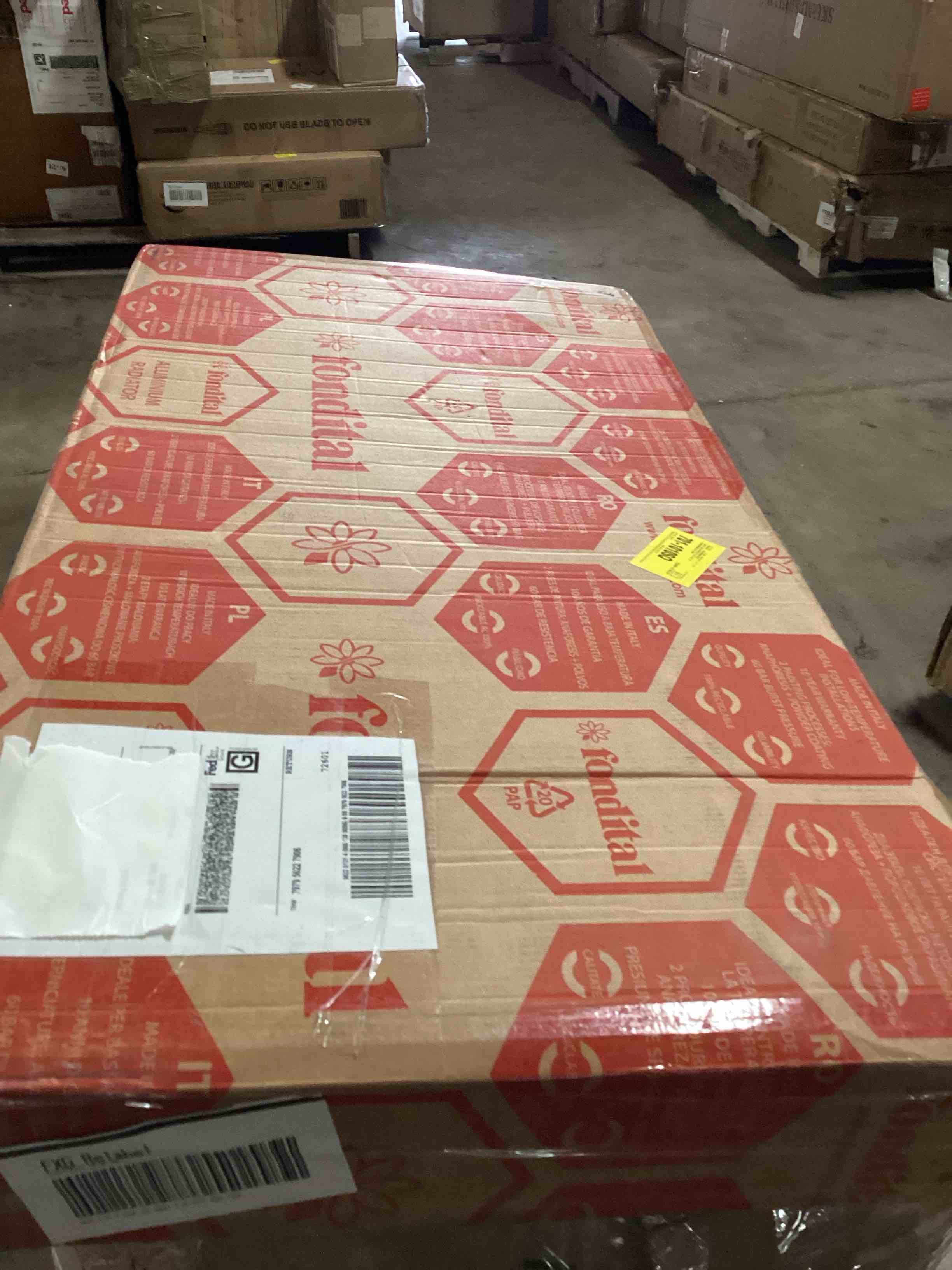 Condition photo showing Good Condition for Blitz Hydronic Radiant Radiator Heater with Wall Bracket