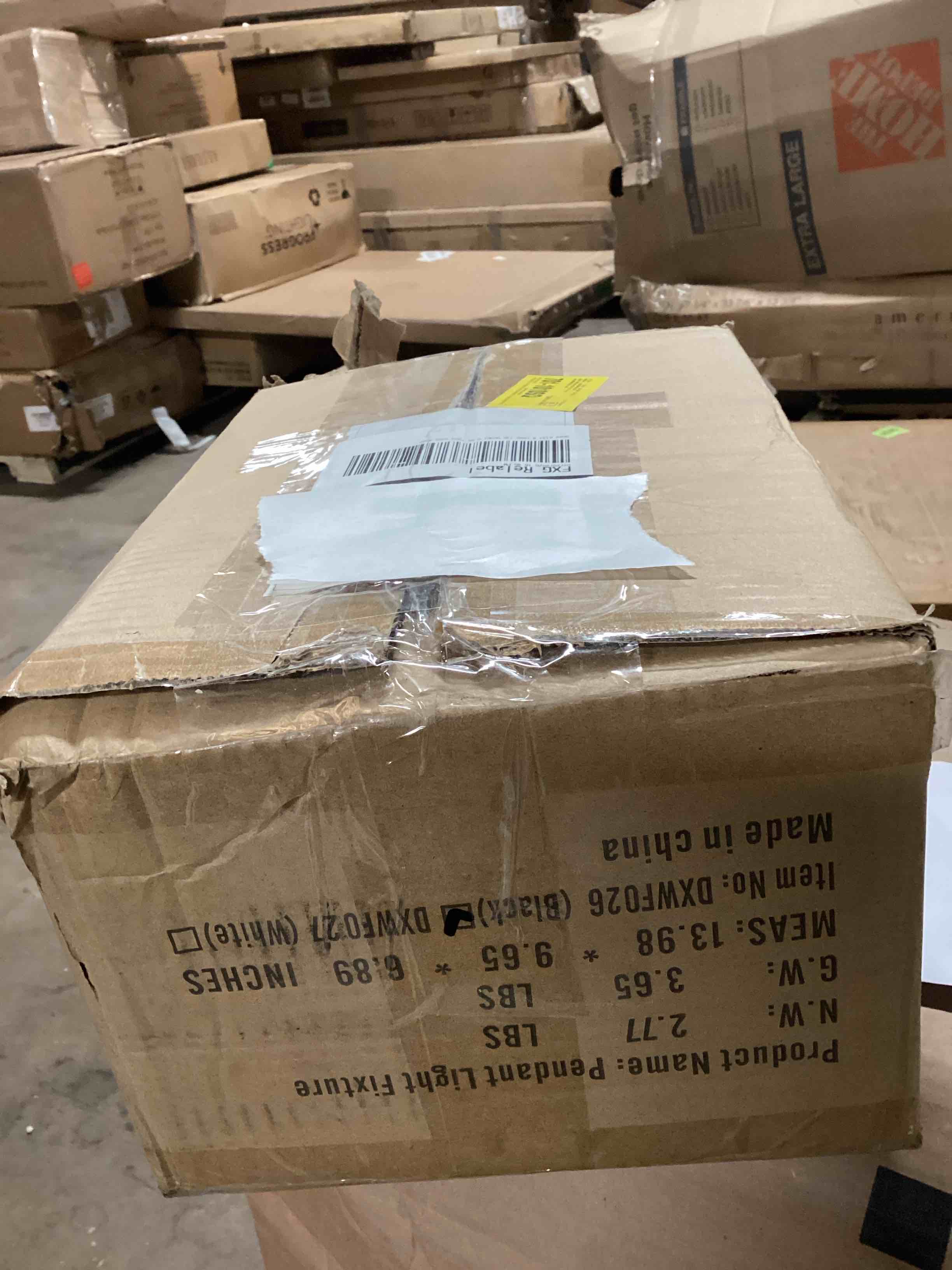 Condition photo showing Good Condition for Lizard Pendant Light With Jute Rope And E26 Socket Hardwired Animal Design