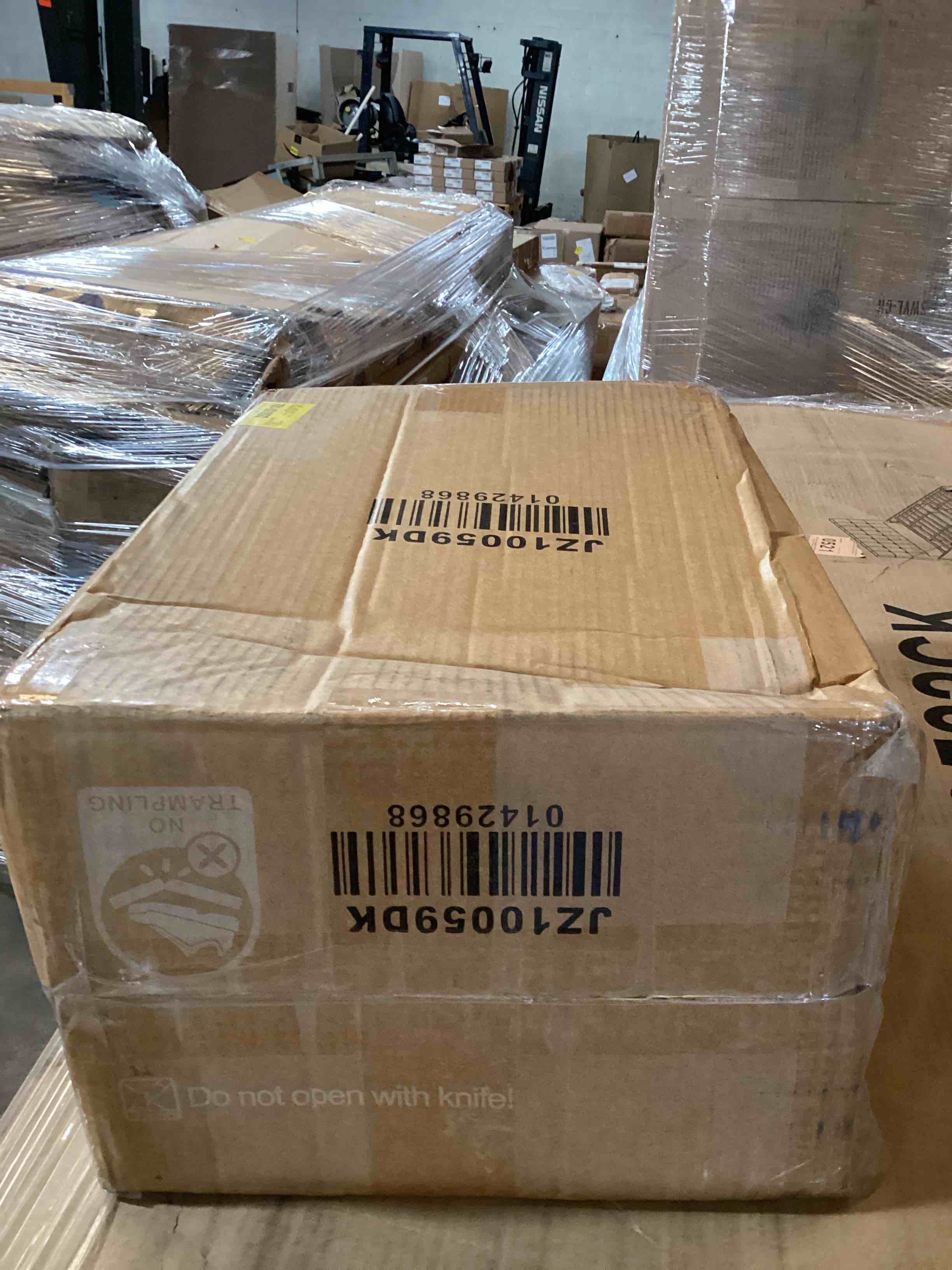 Condition photo showing Good Condition for Rebrilliant Portable Shoe Rack Organizer 12-cube 48 Pair Shoe Shelf Storage Cabinet W/hook