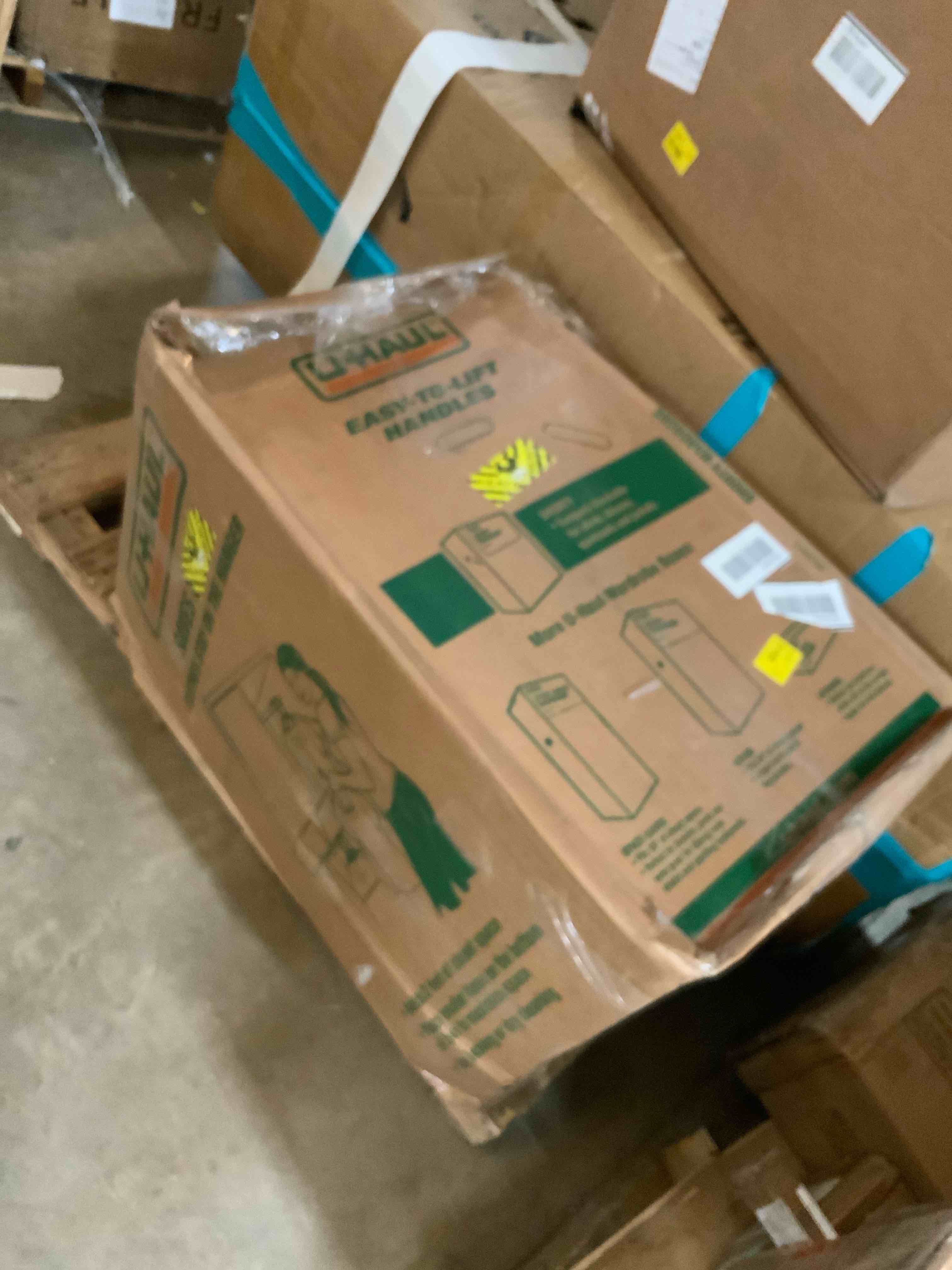 Condition photo showing Good Condition for JLeisure 3 - Person 105 - Jet Round Hot Tub in Gray