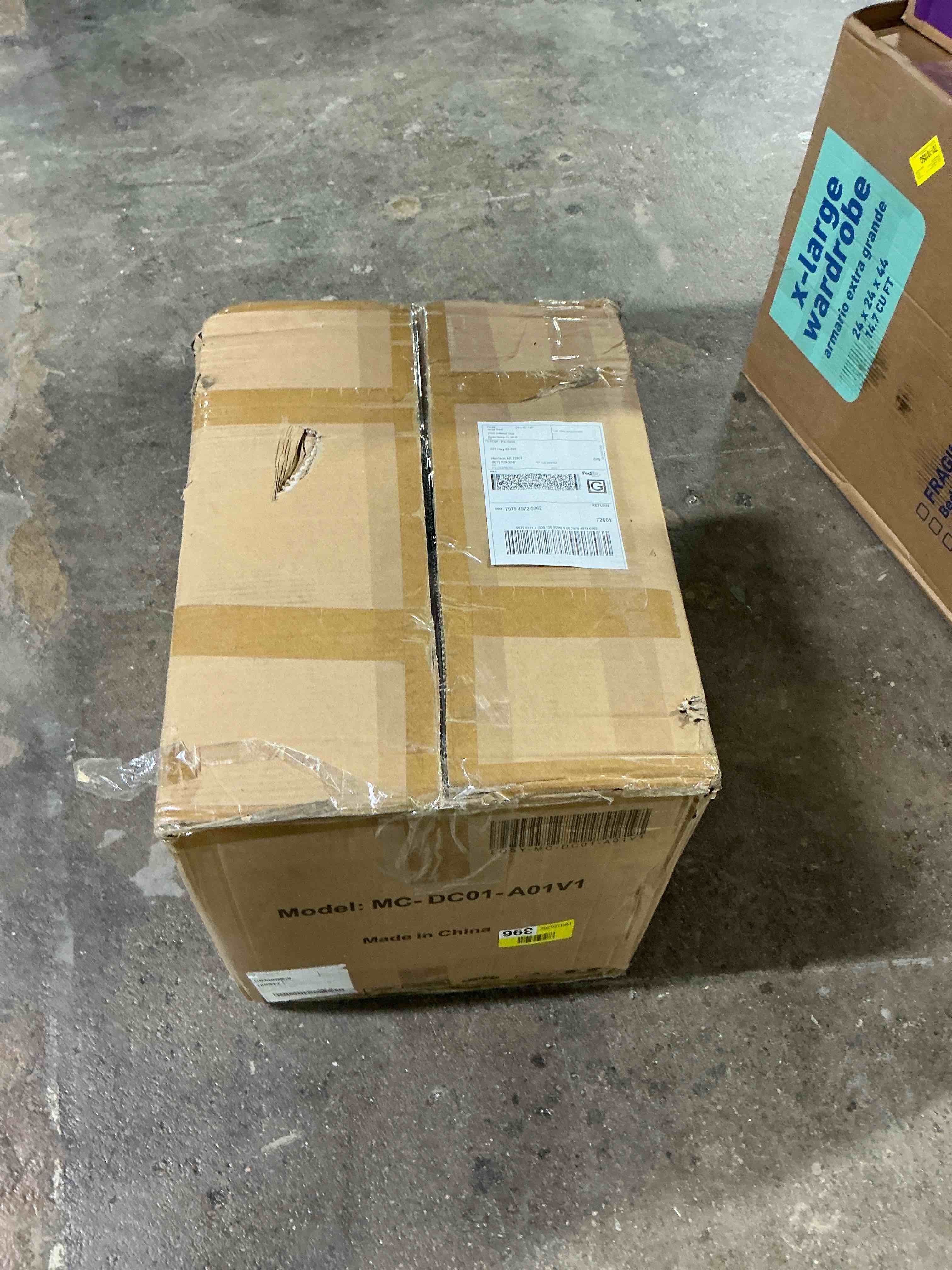 Condition photo showing Good Condition for Morden Solid Back Side Chair