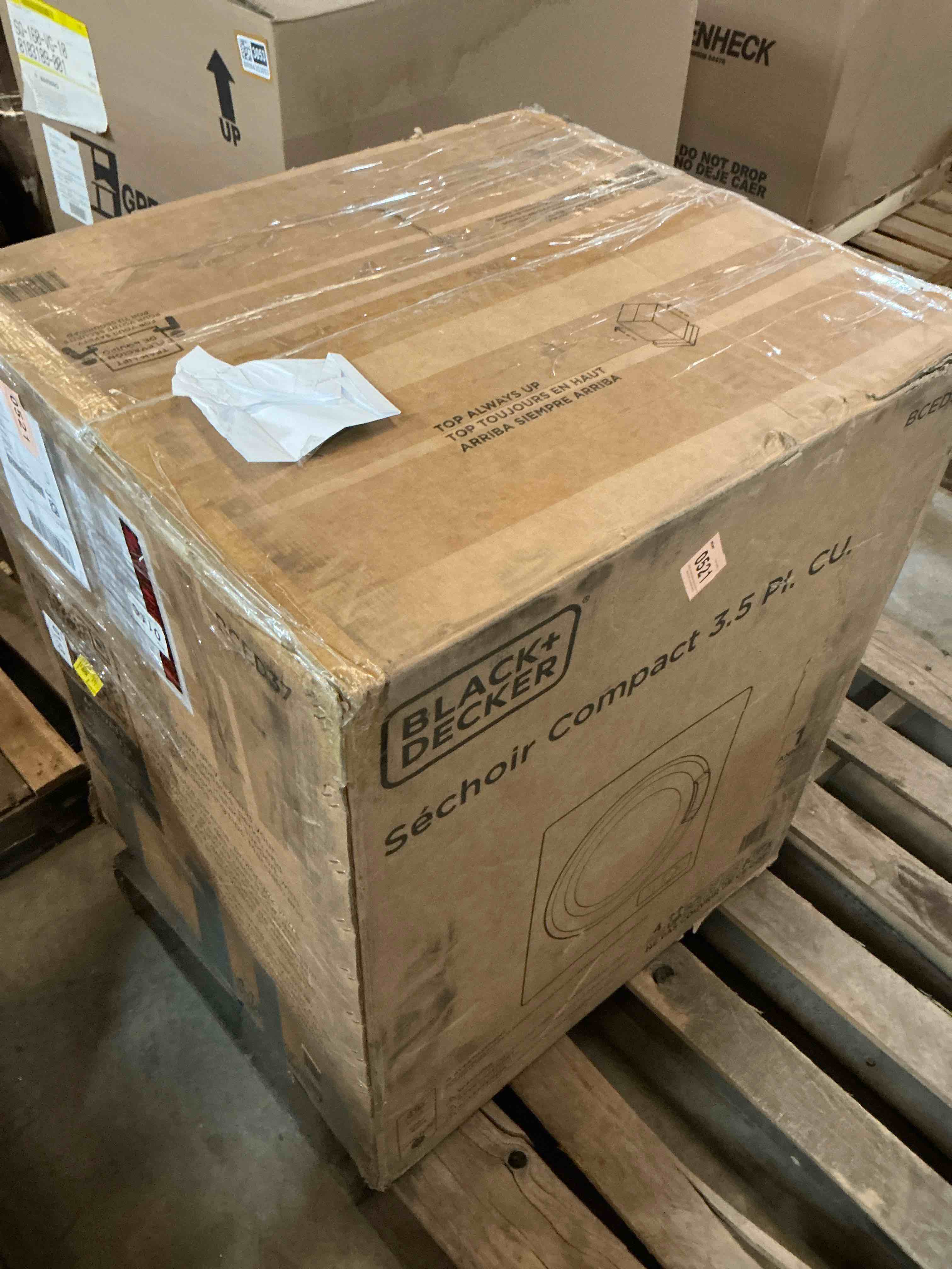 Condition photo showing Good Condition for BCDPW Series BLACK+DECKER BCED37 Compact Dryer for Standard Wall Outlet, Small, 4 Modes, Load Volume 13.2 lbs