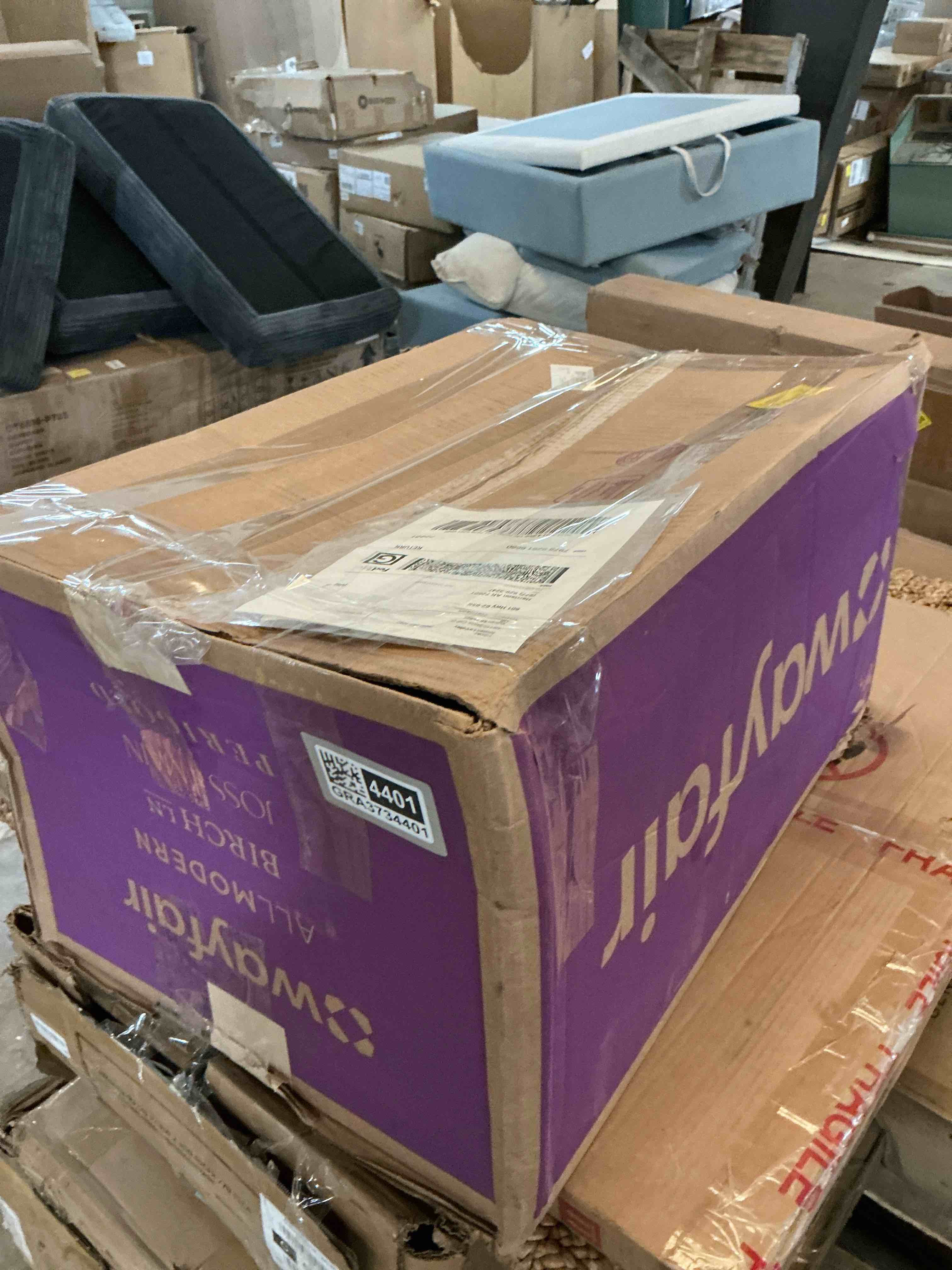 Condition photo showing Good Condition for Amber Lewis Josie Rug 7.5 x 9.5ft