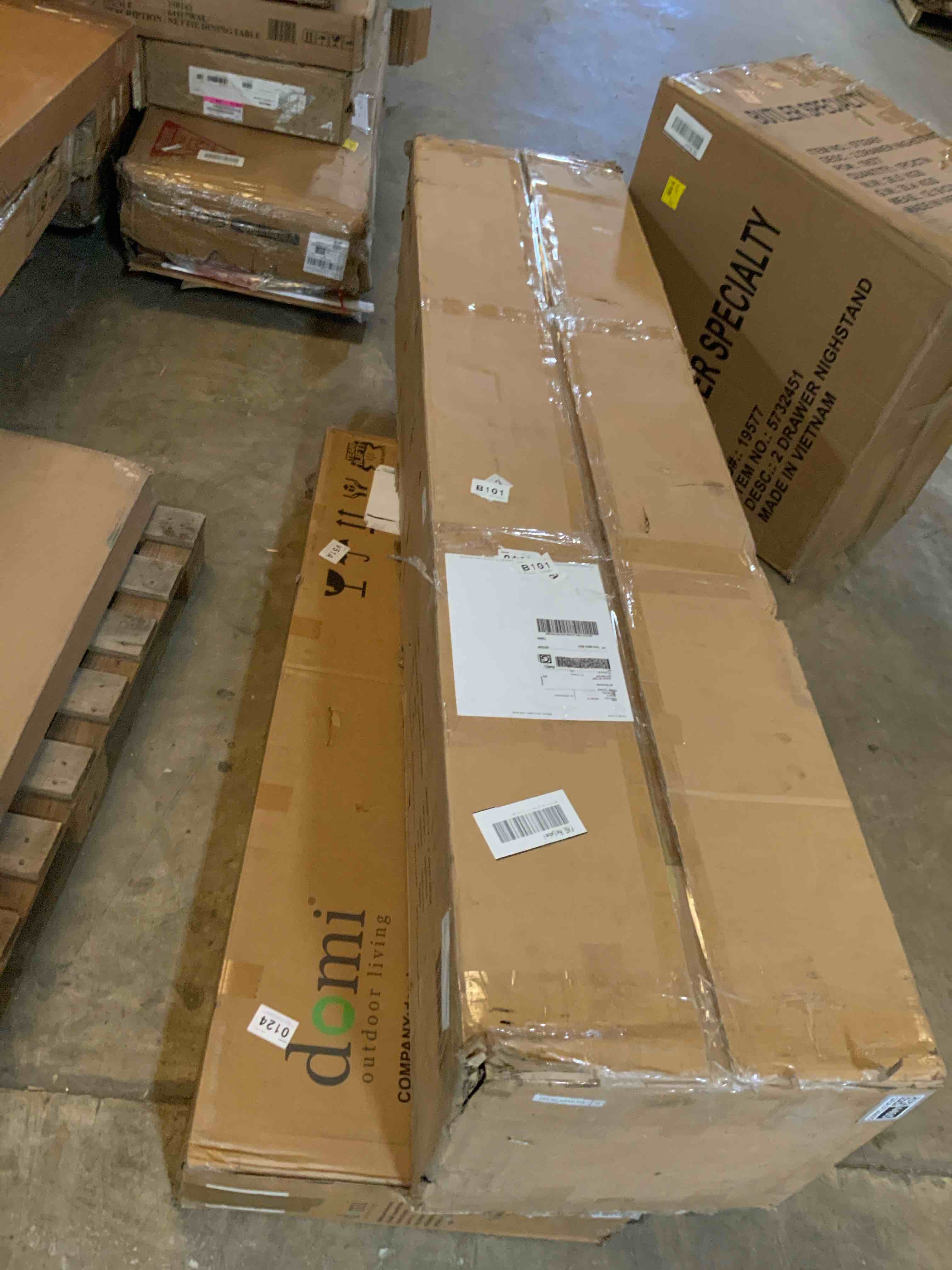 Condition photo showing Good Condition for Leander 78.5\u0027\u0027 Media Console