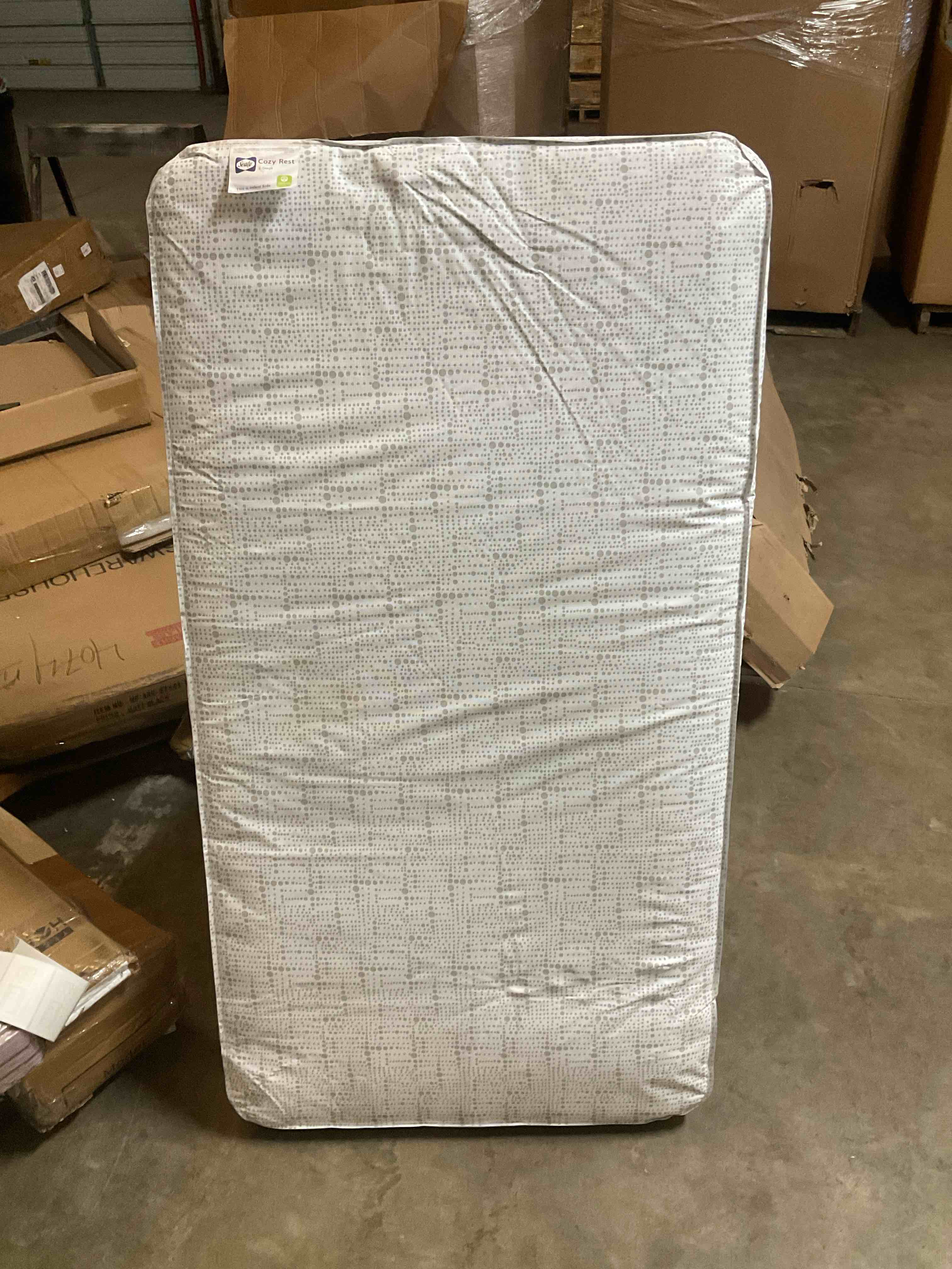 Condition photo showing Good Condition for green guard gold sealy cozy rest 2-stage children bed