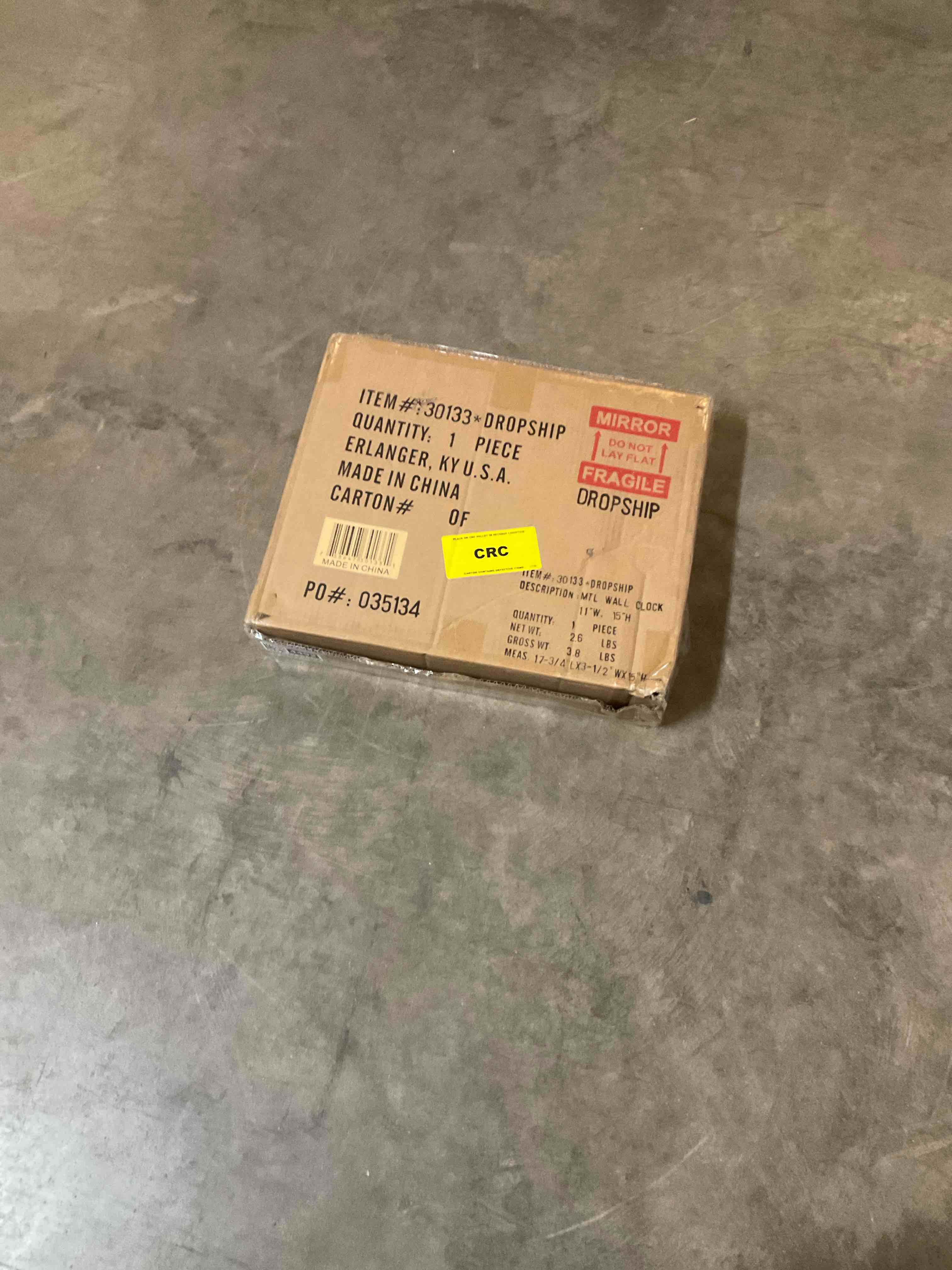 Condition photo showing Good Condition for oval clock 