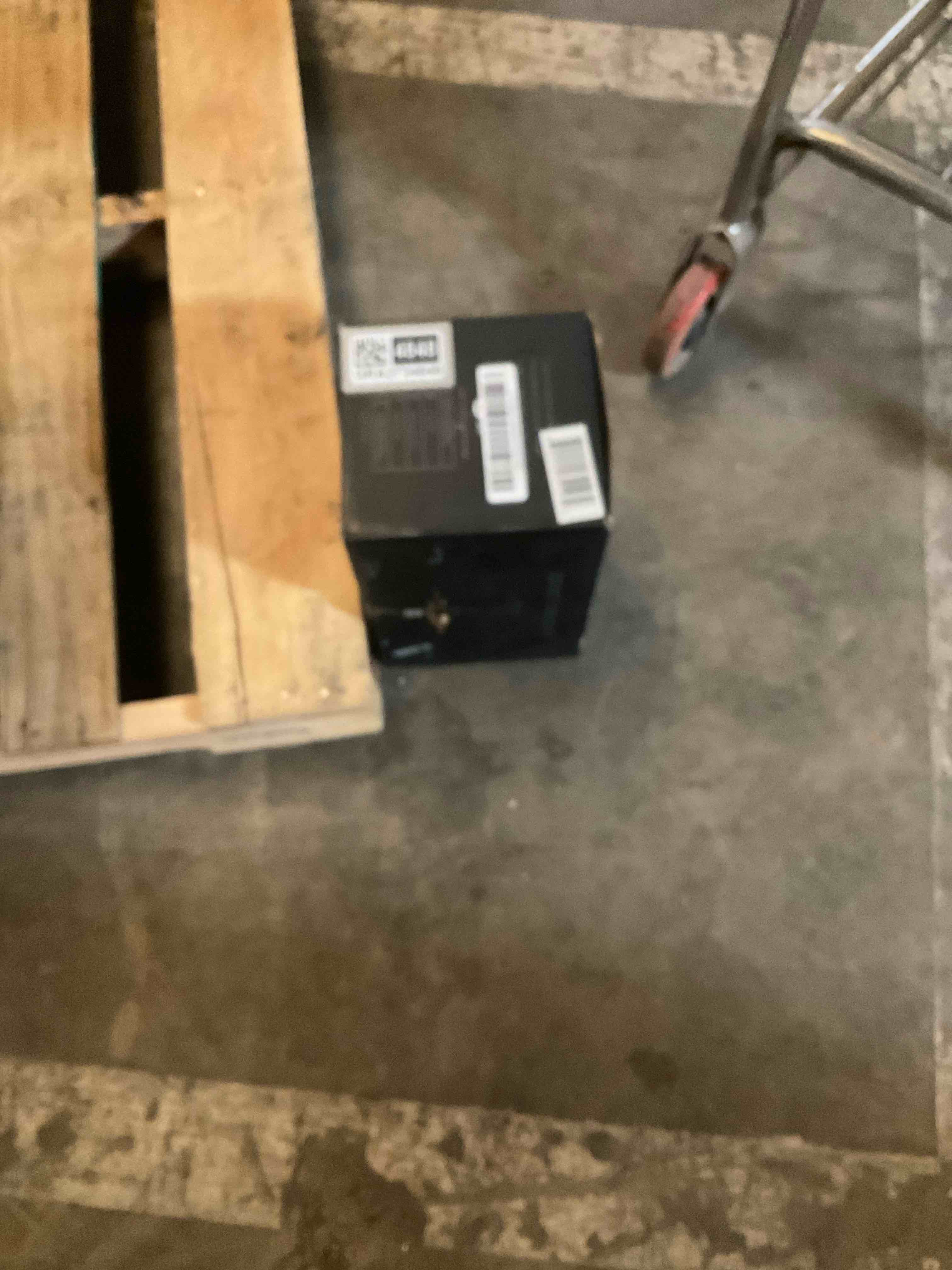 Condition photo showing Good Condition for 20" farmhouse socket ceiling fan with light kits and remote control