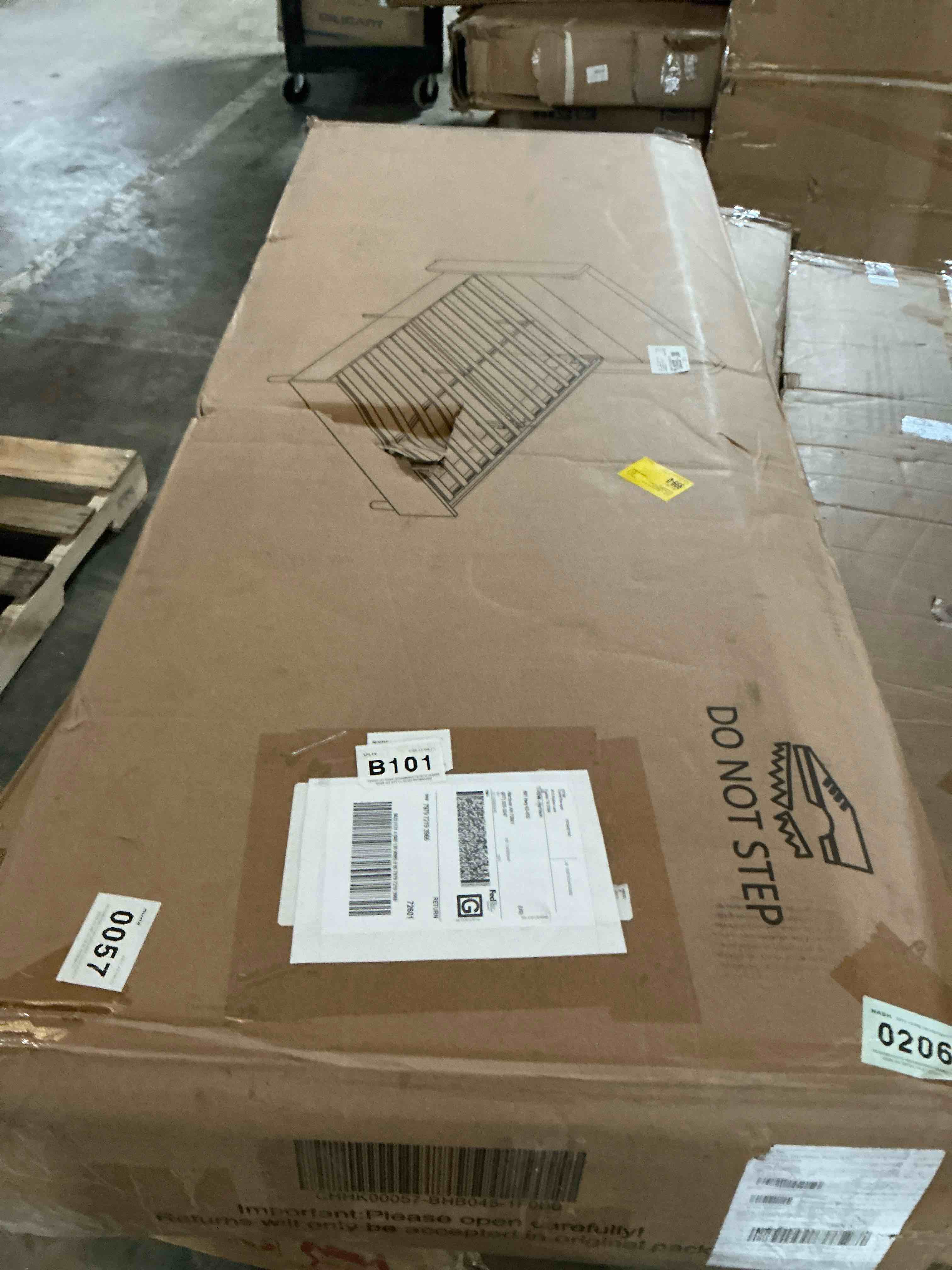 Condition photo showing Good Condition for belo upholstered low profile platform bed