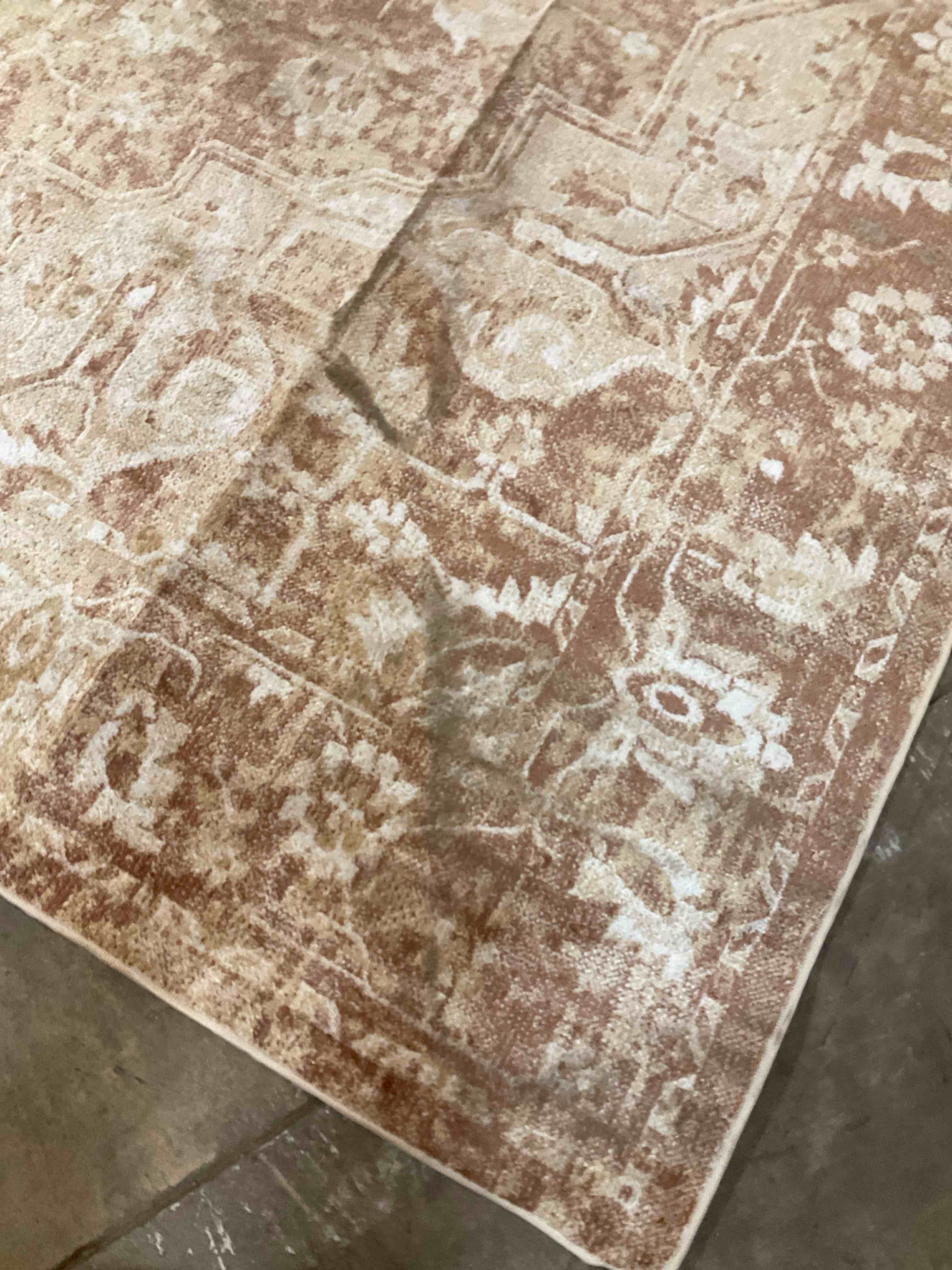 Condition photo showing Good Condition for 10 ft x 14 ft area rug 