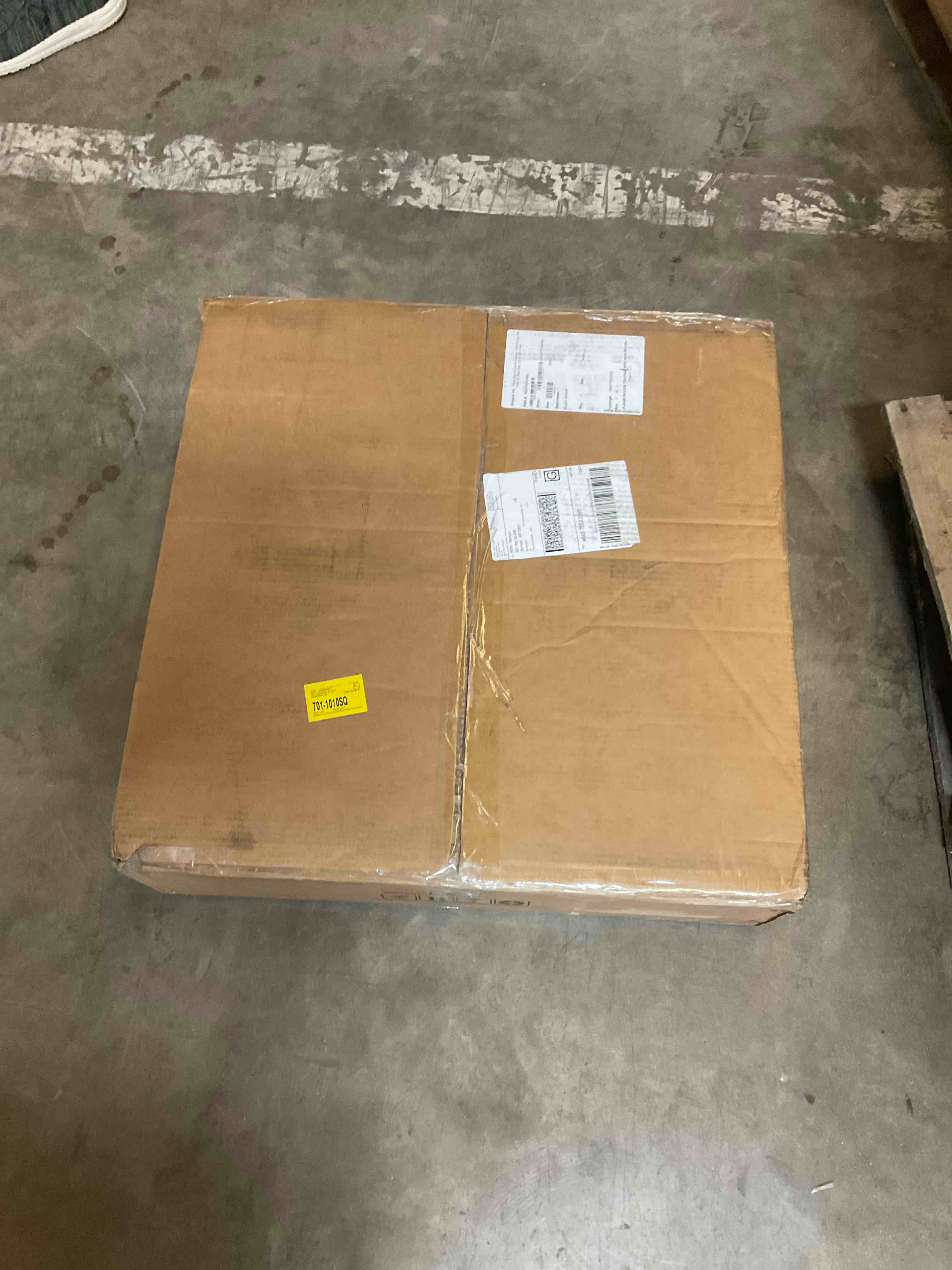 Condition photo showing Good Condition for hagensee 24" diy shade reversible ceiling fan with dimmable led light and remote