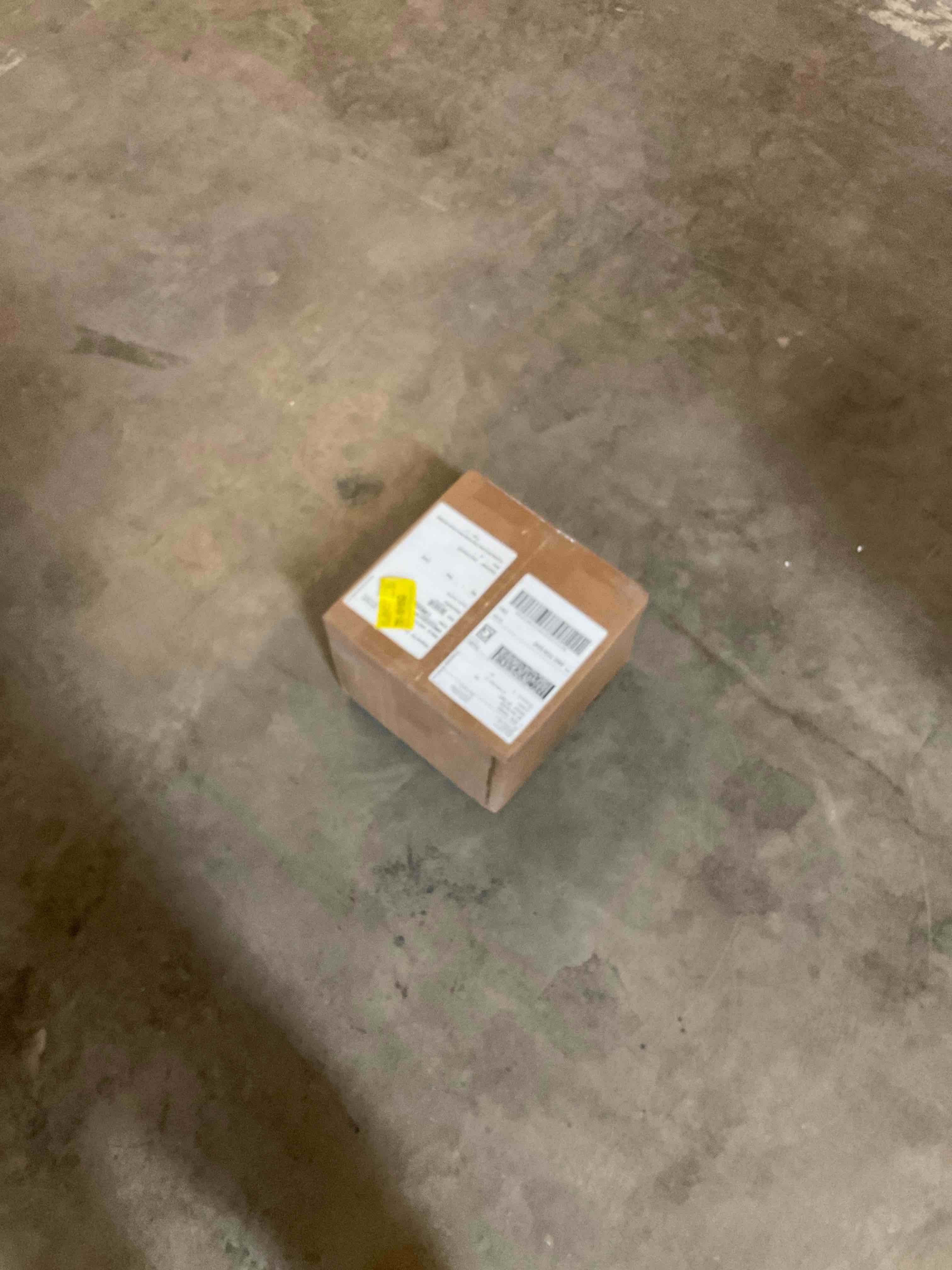 Condition photo showing Good Condition for moen cia two-handle widespread bathroom faucet trim kit, valve required