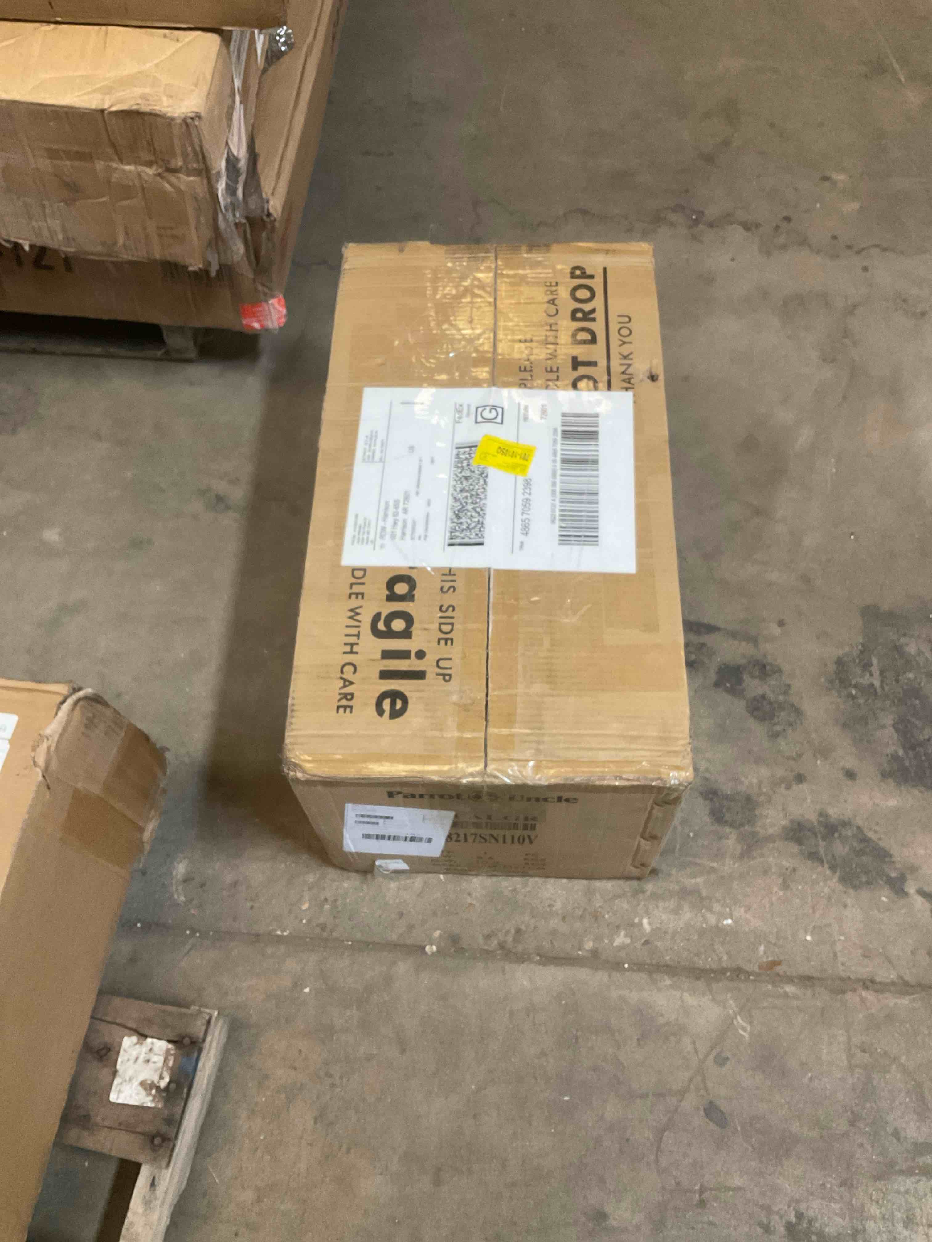 Condition photo showing Good Condition for 60'' lisa 8 - blade led windmill ceiling fan with remote control and light kit included