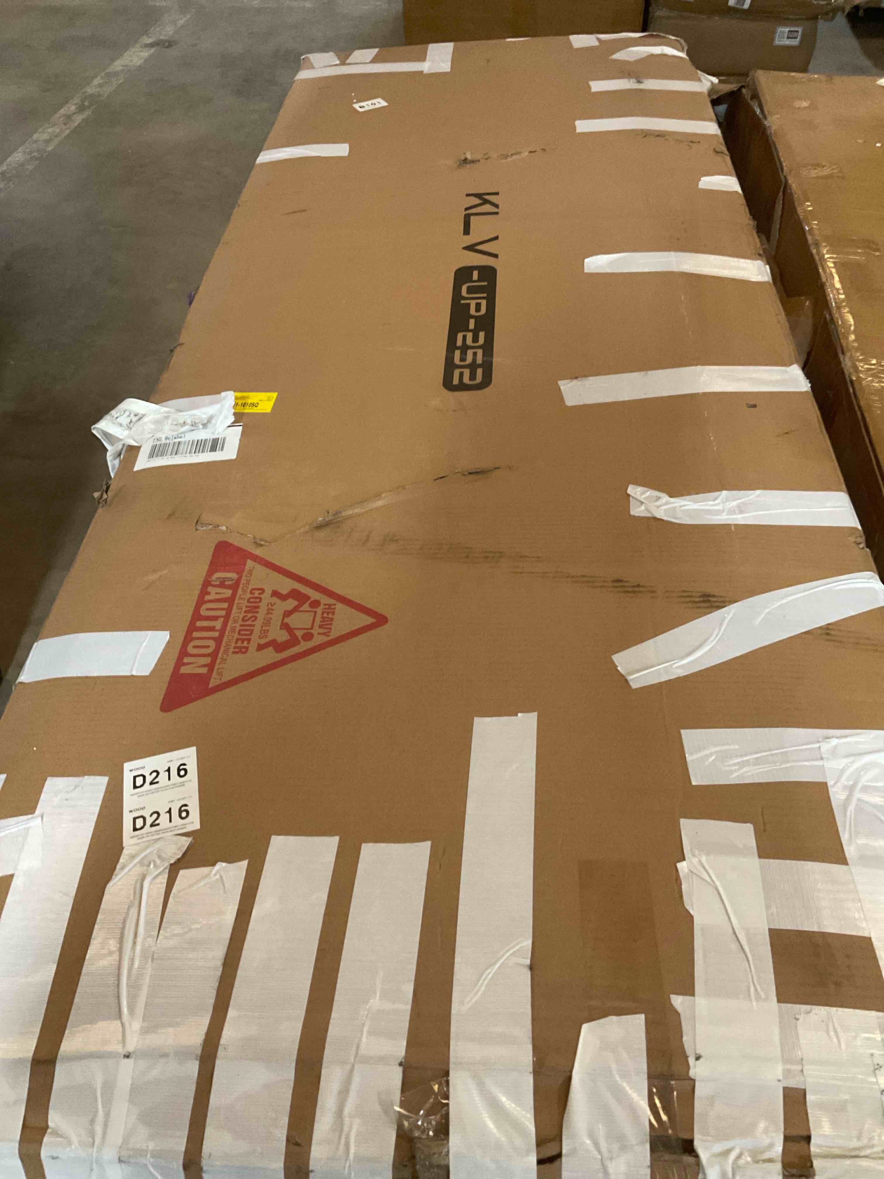 Condition photo showing Good Condition for kanisha upholstered storage bed with button tufted velvet headboard, 4 drawers