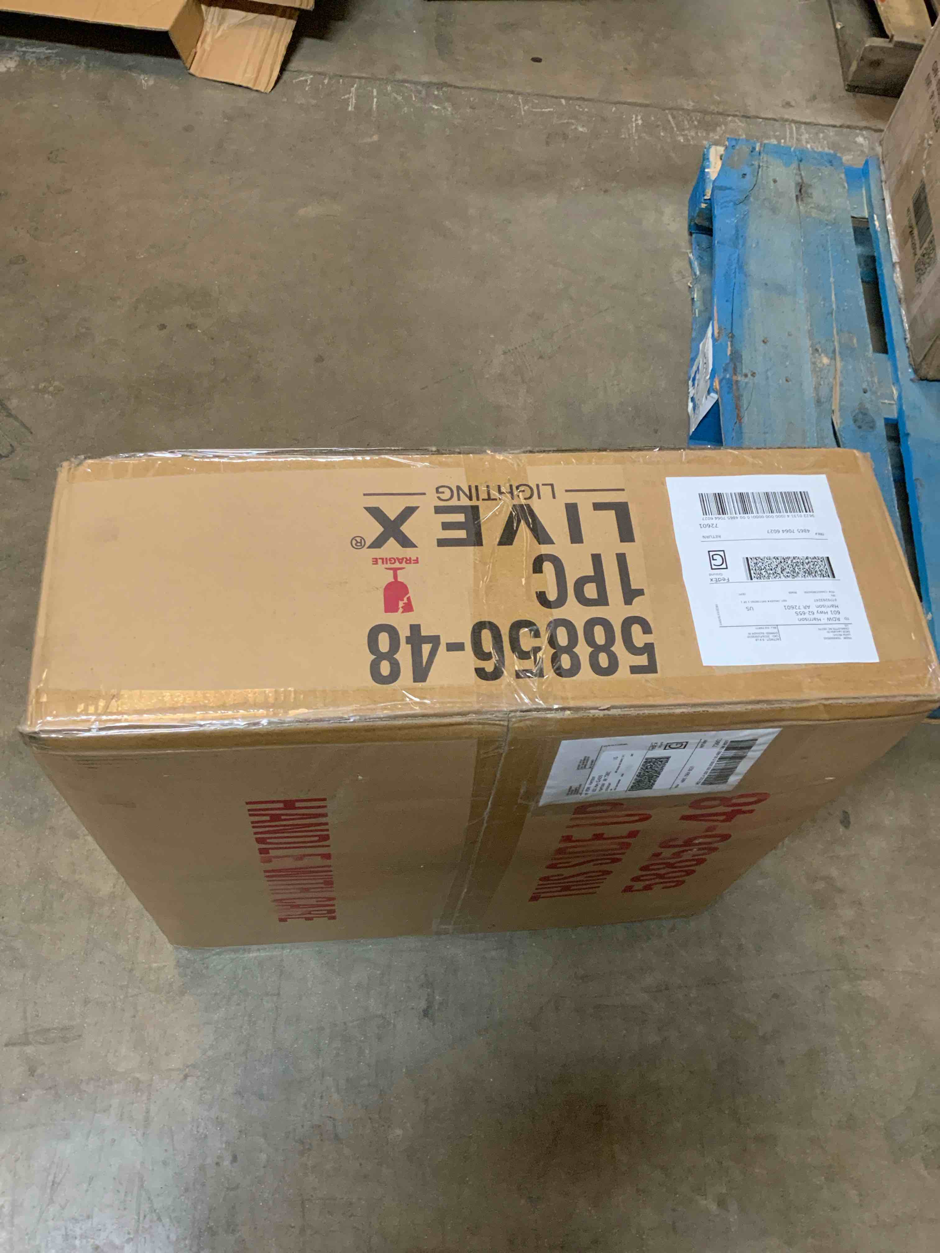 Condition photo showing Good Condition for ashani 5 light antique gold leaf extra large semi-flush