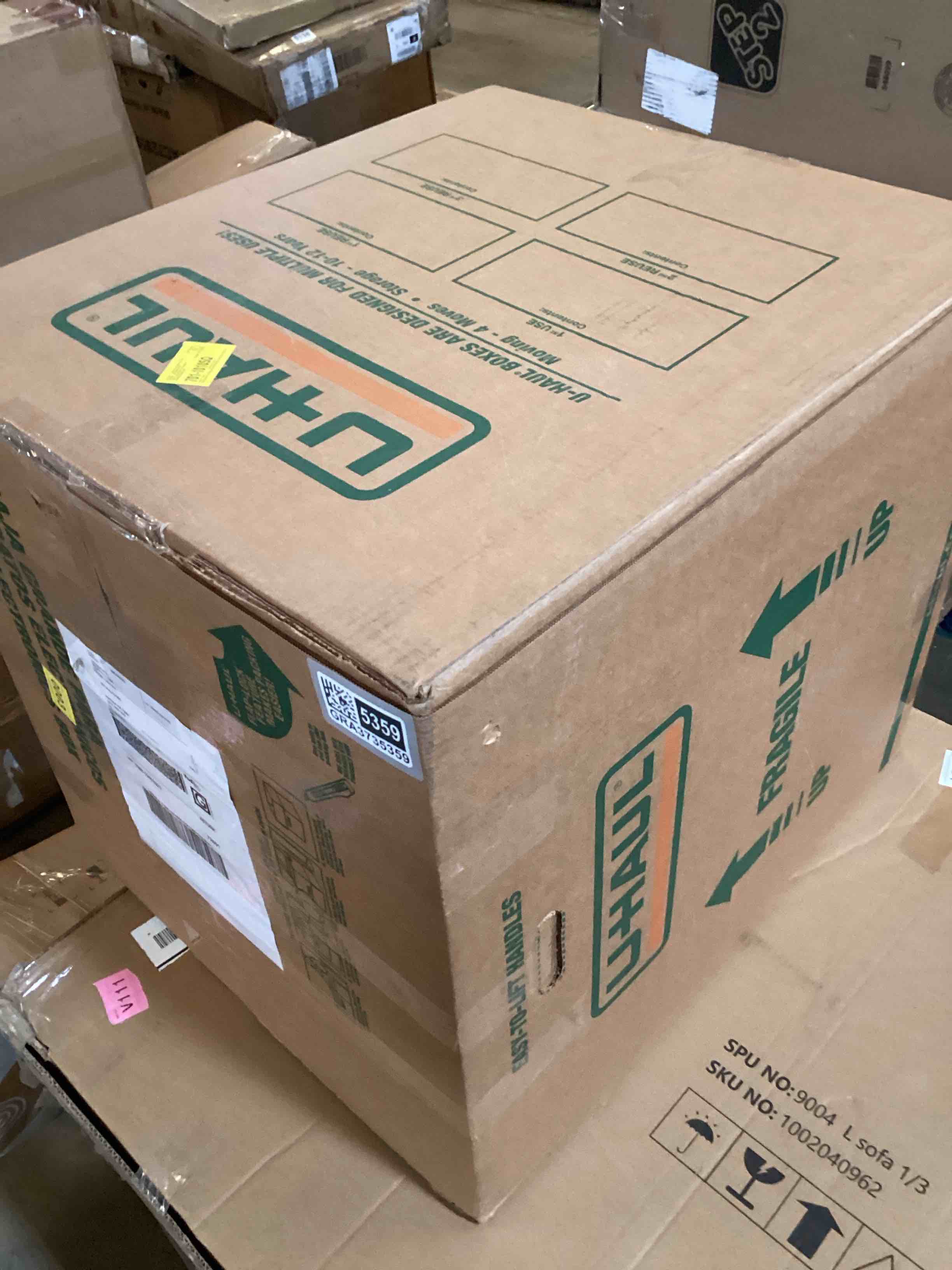 Condition photo showing Good Condition for carton b1: pull out sofa bed module & parts beige