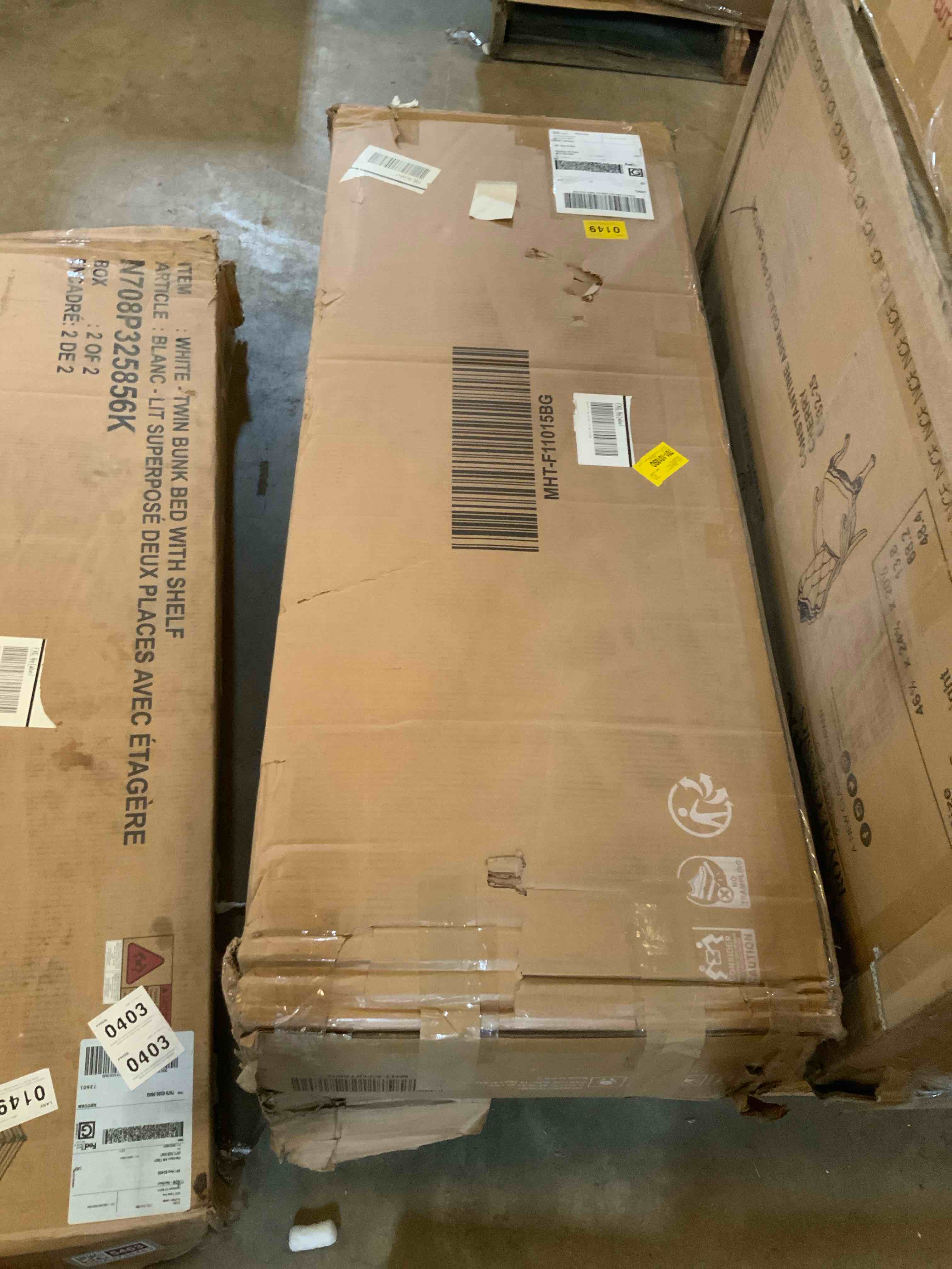 Condition photo showing Good Condition for 5 - drawer dresser, 47.2" h