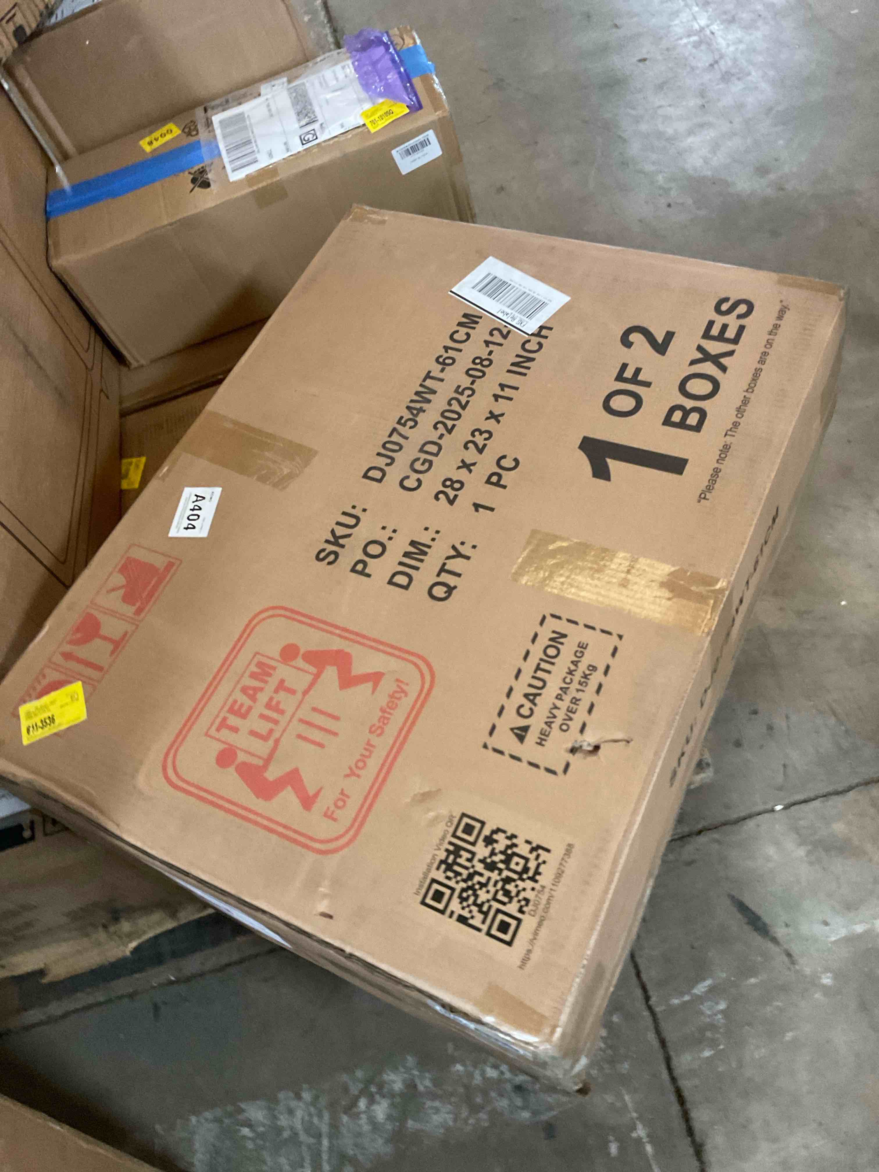 Condition photo showing Good Condition for incomplete bathroom vanity sink with integrated ceramic top