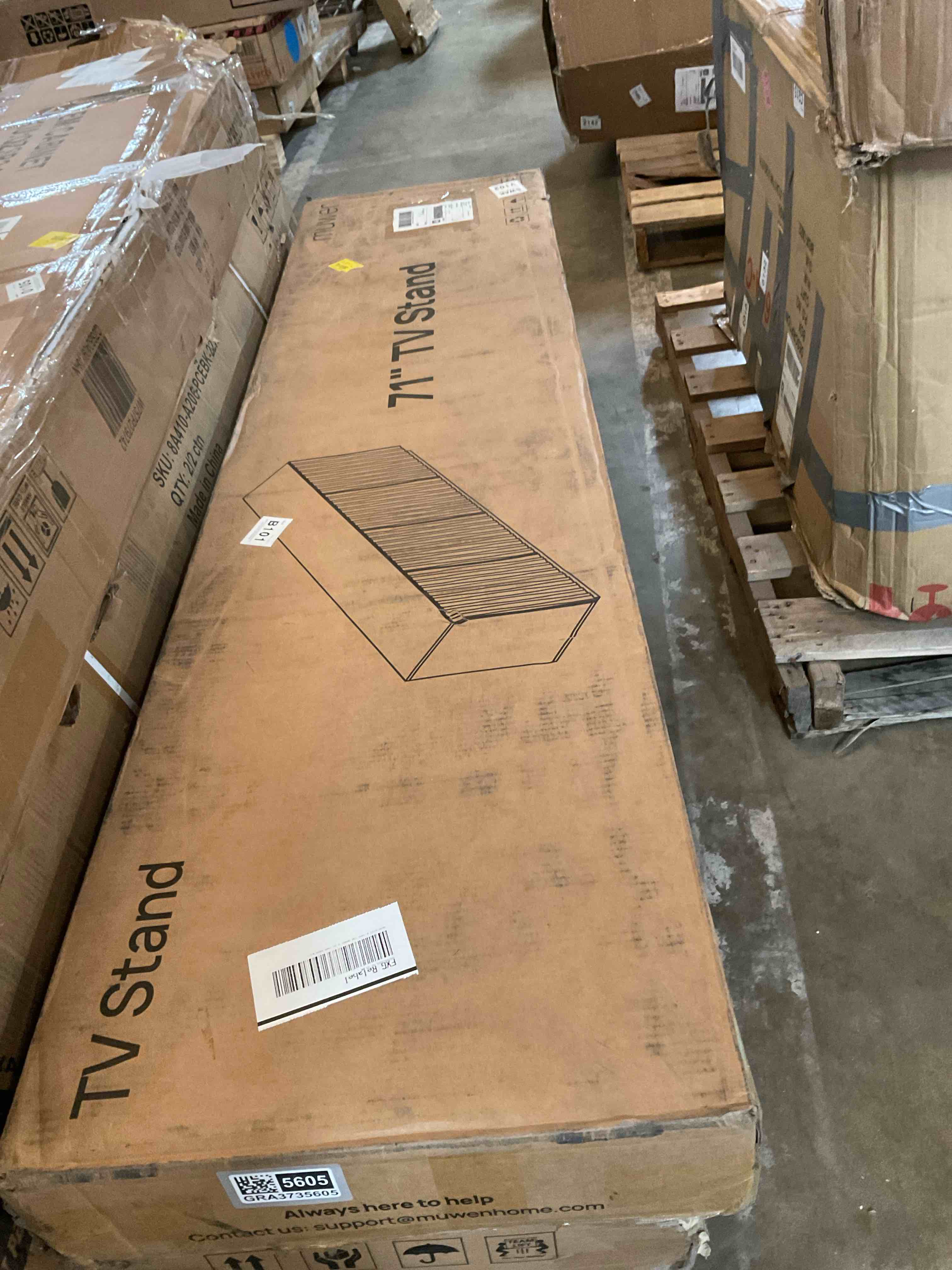 Condition photo showing Good Condition for muwen 71” ridged doors media console