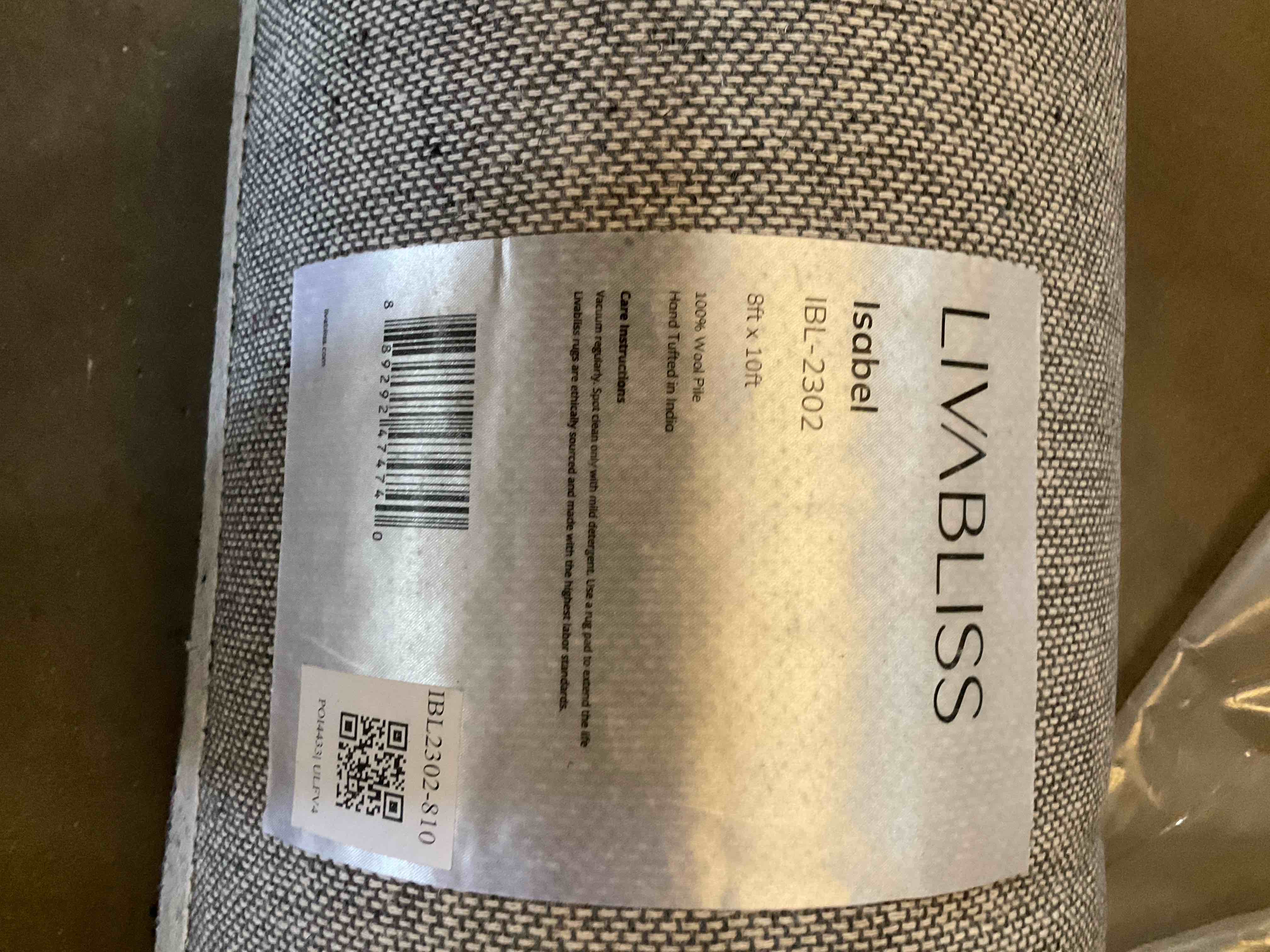 Condition photo showing Good Condition for liva bliss  area rug