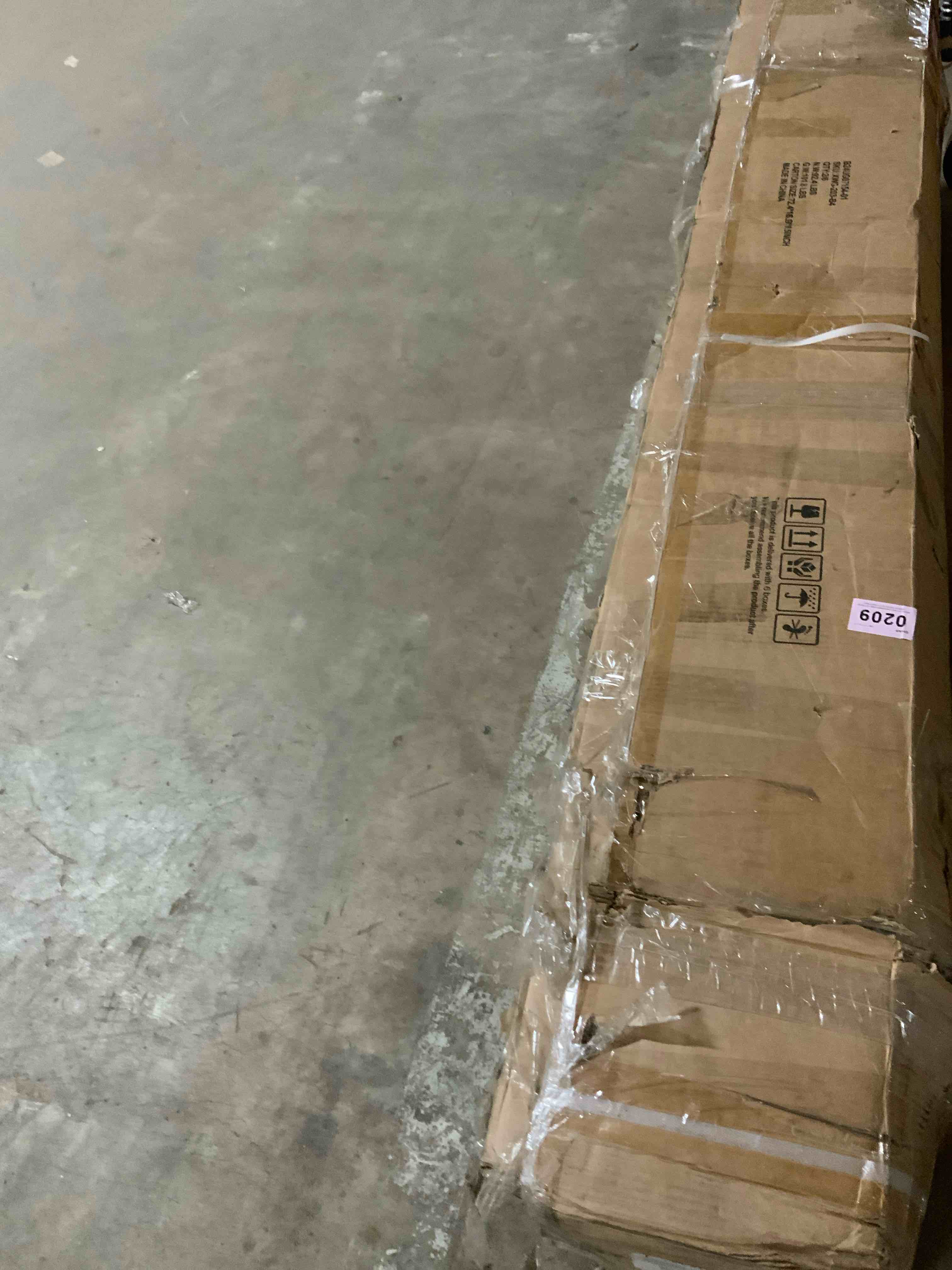 Condition photo showing Good Condition for  incomplete box 2 of 6.    deck, curtain enclosure metal