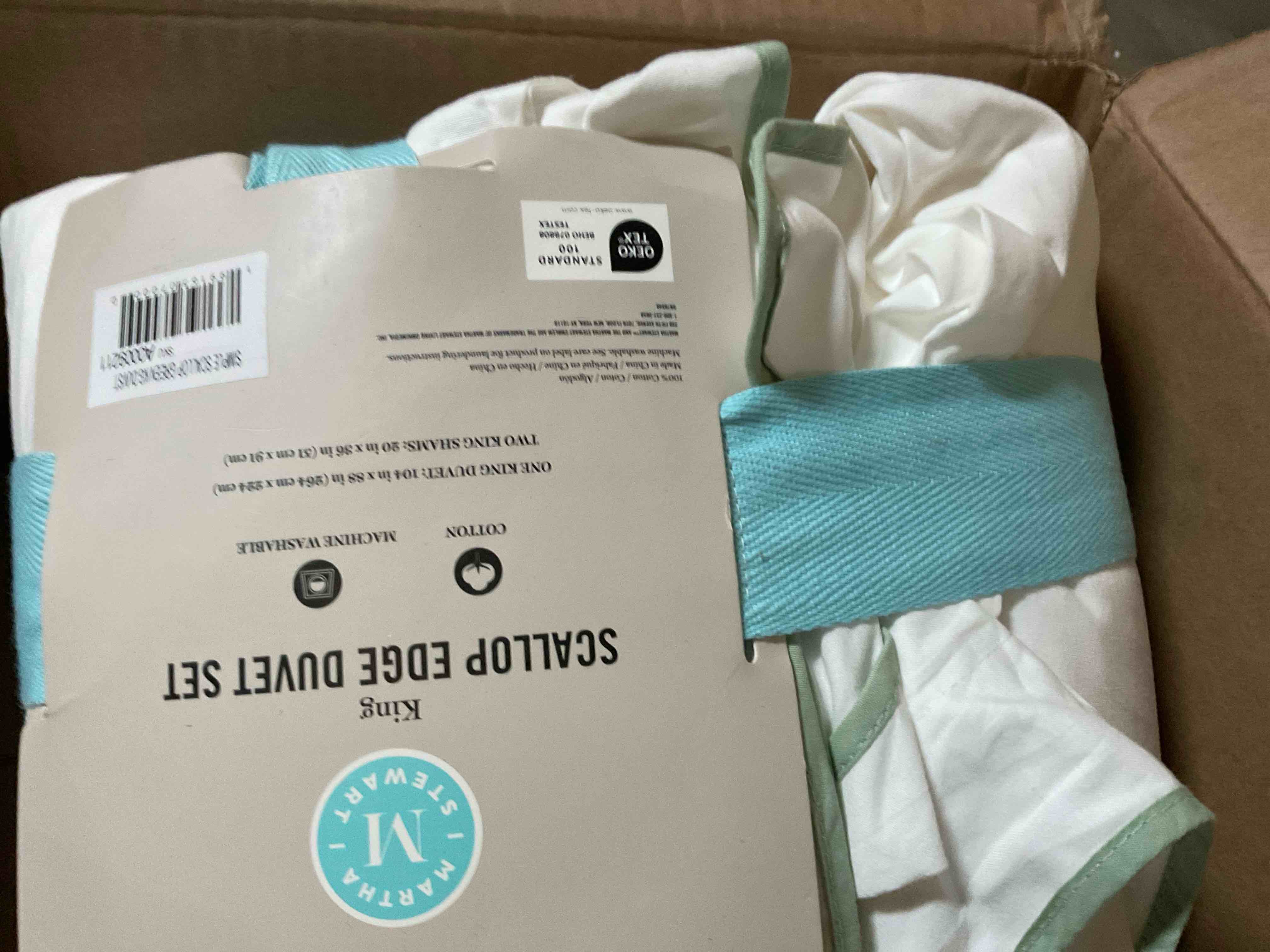 Condition photo showing Good Condition for martha stewart simple scallop cotton set king duvet 2 shams