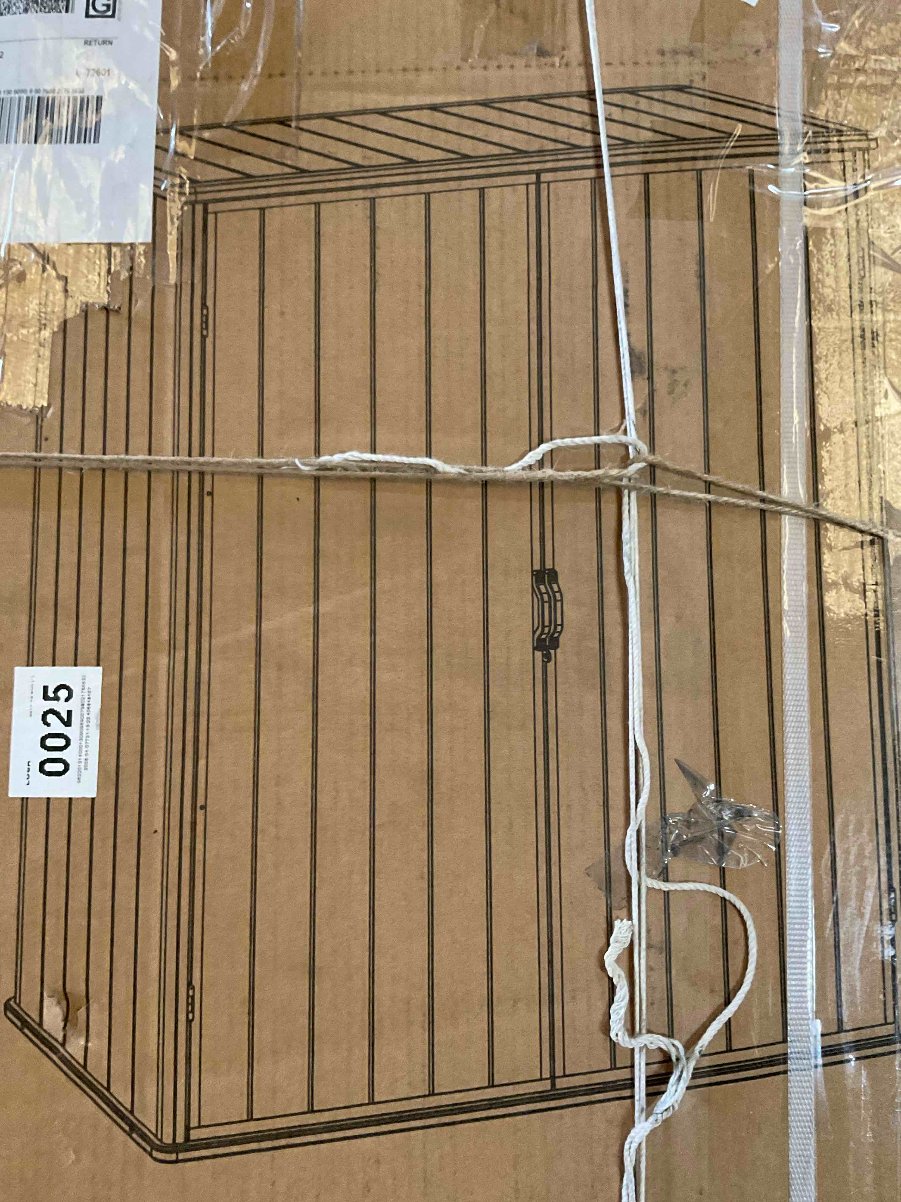 Condition photo showing Good Condition for plastic cabinet