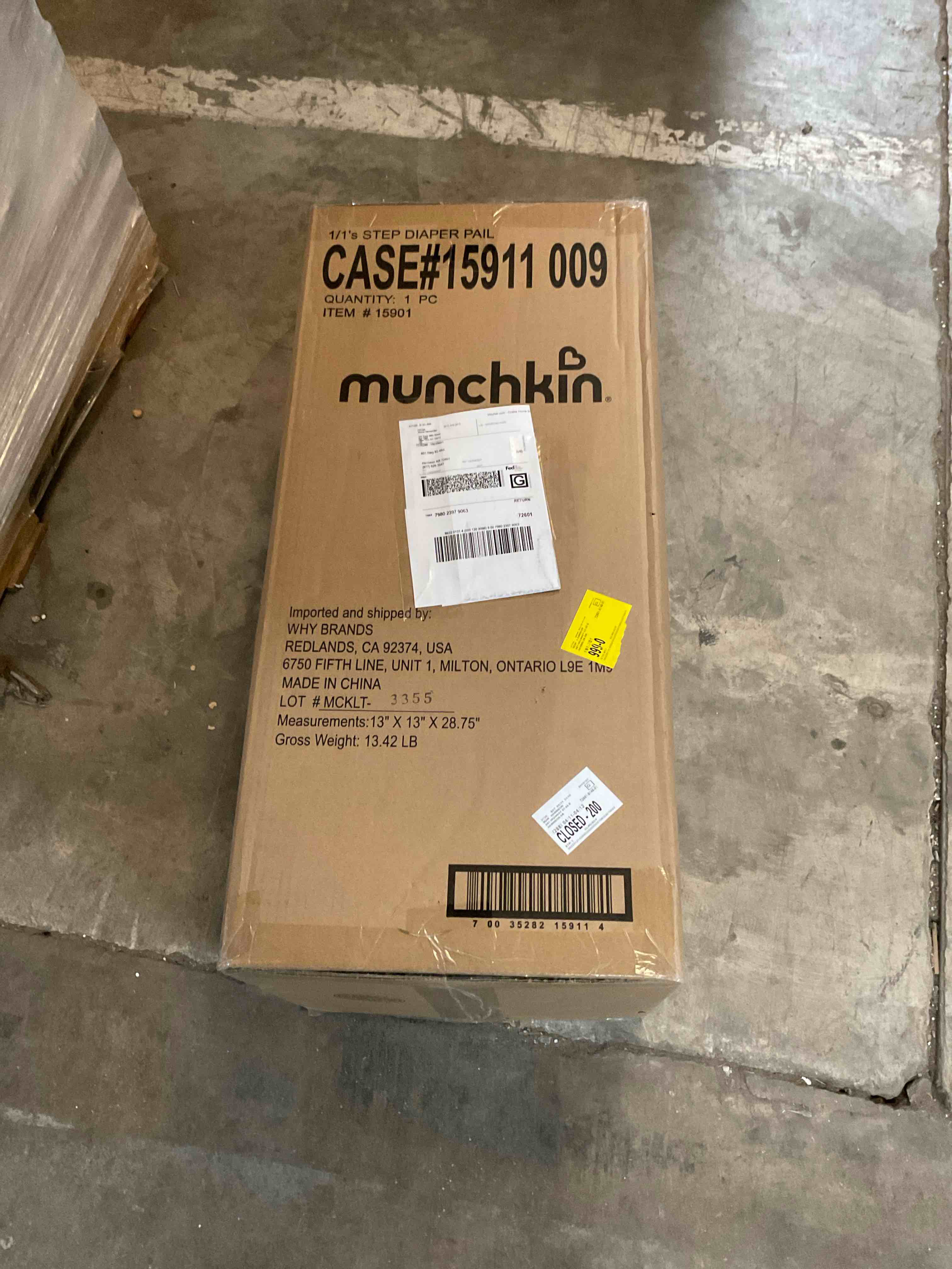 Condition photo showing Good Condition for munchkin step diaper pail