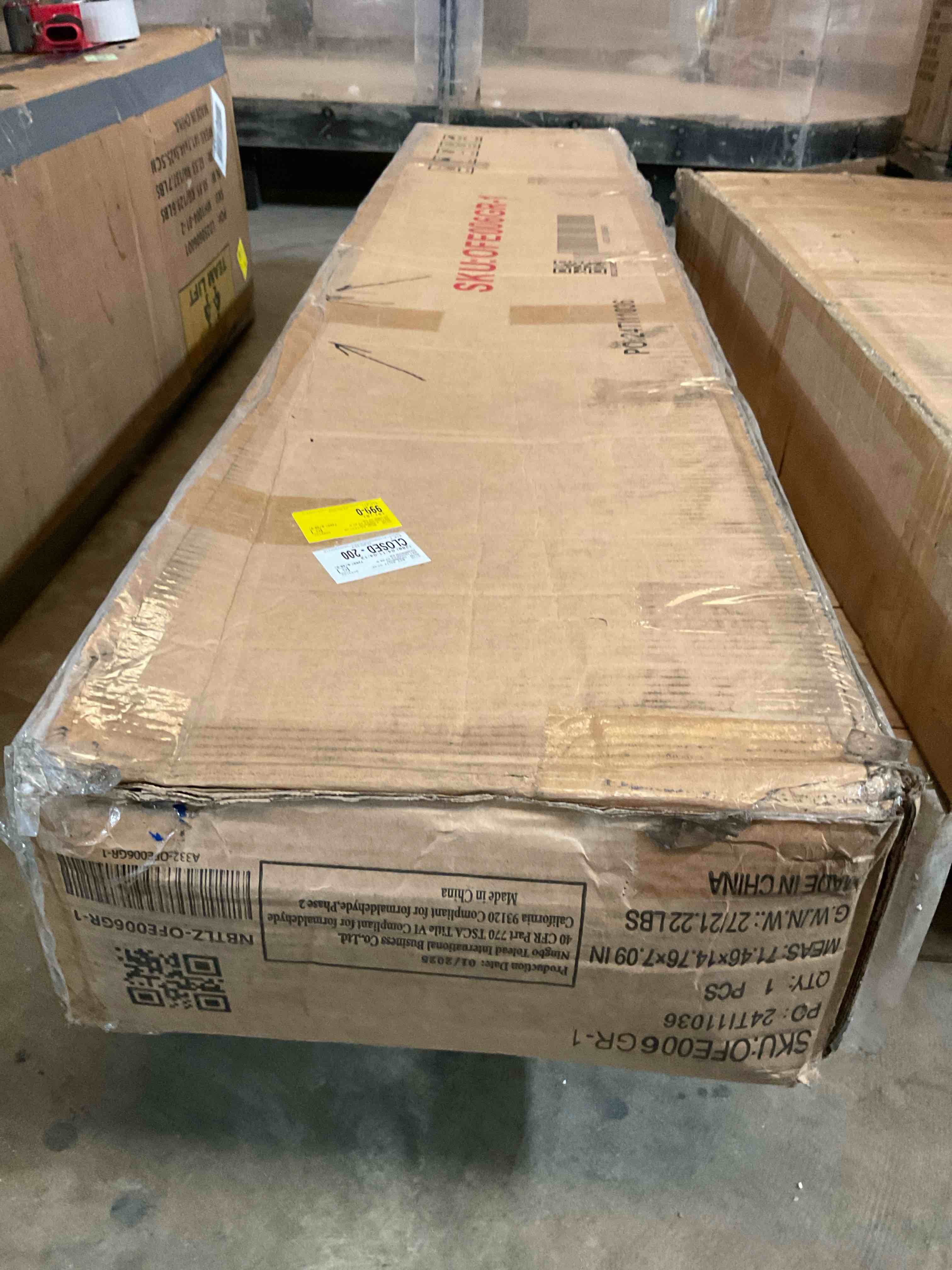 Condition photo showing Good Condition for aluminum 3-seat sofa