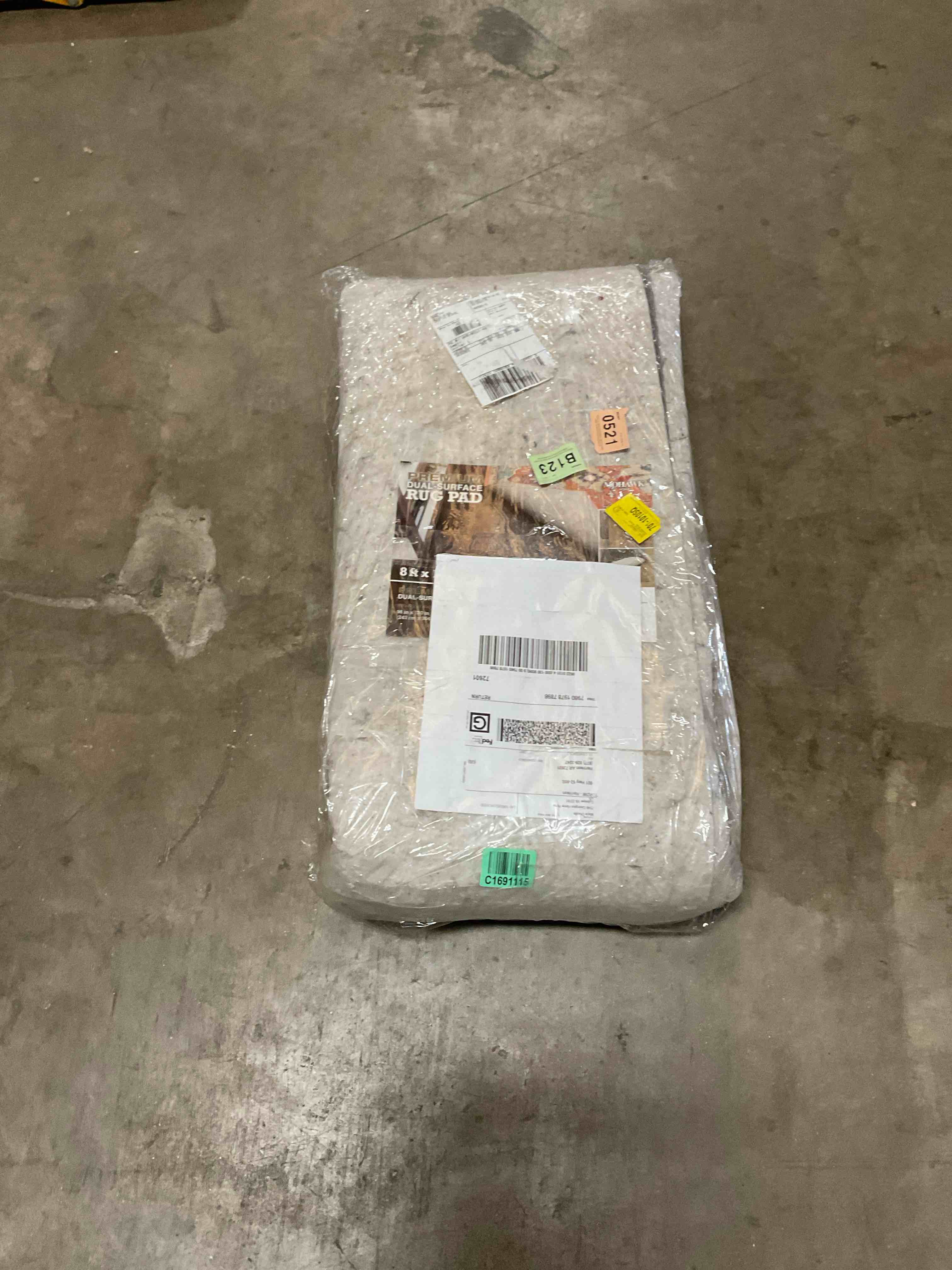 Condition photo showing Good Condition for dual surface rug pad