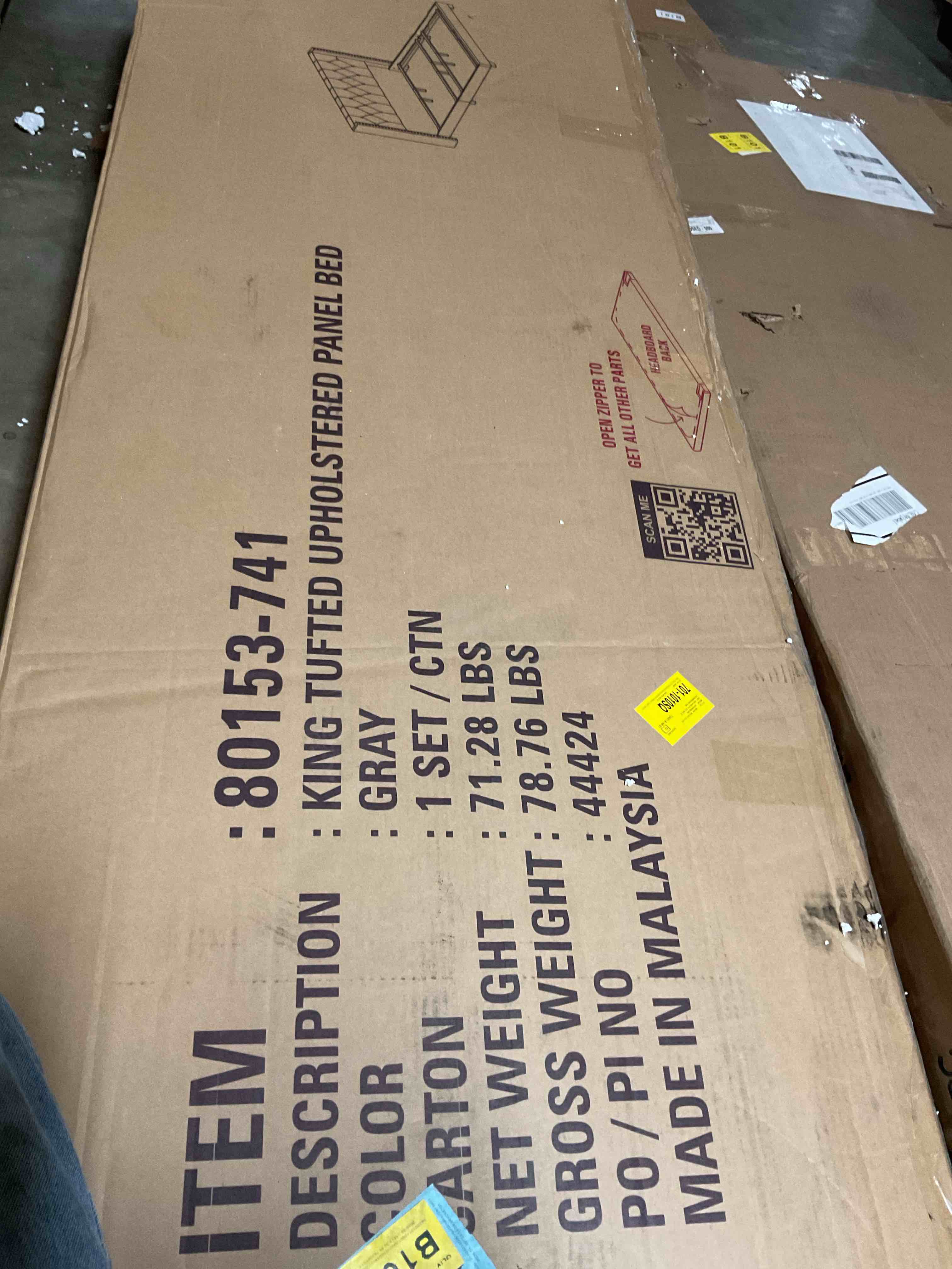 Condition photo showing Good Condition for ameire upholstered bed king gray