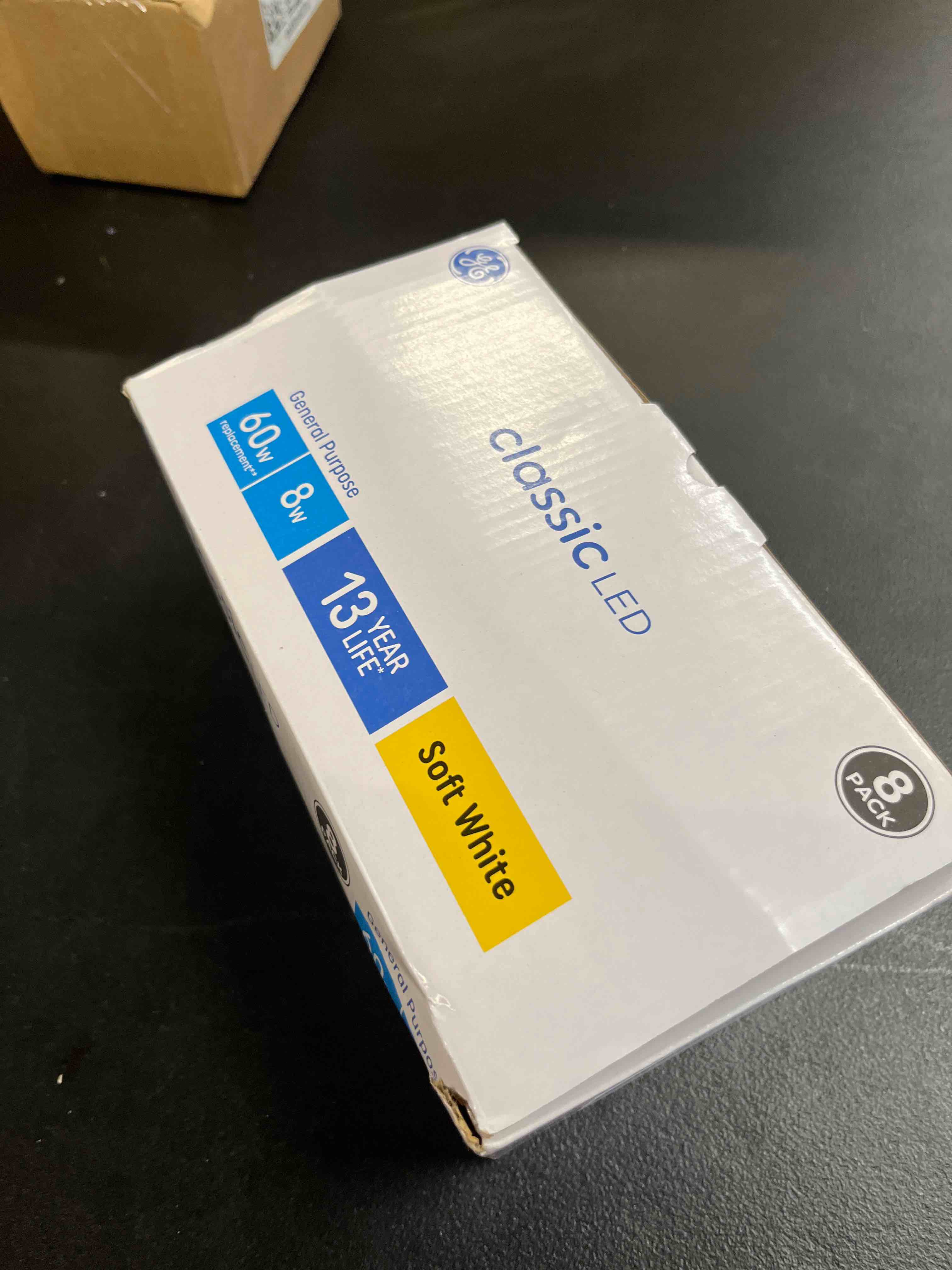 Condition photo showing Good Condition for ge 60 watt eq a19 classic crystal clear soft white medium base (e-26) dimmable led light bulb 8-pack