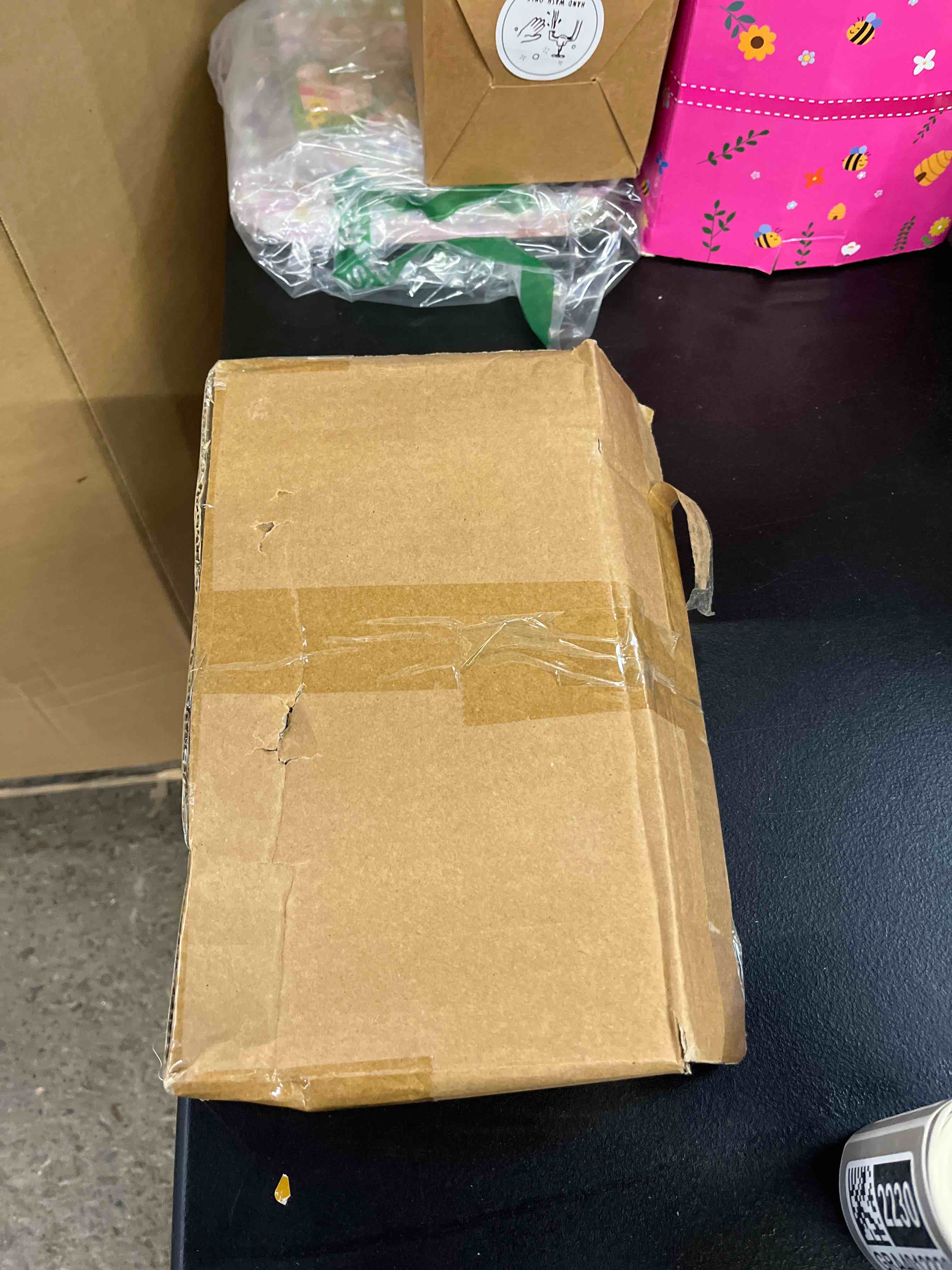 https://s3.amazonaws.com/lotting-images-prod/RustDustWanderlust/GRA4012229_1776261472228.jpeg