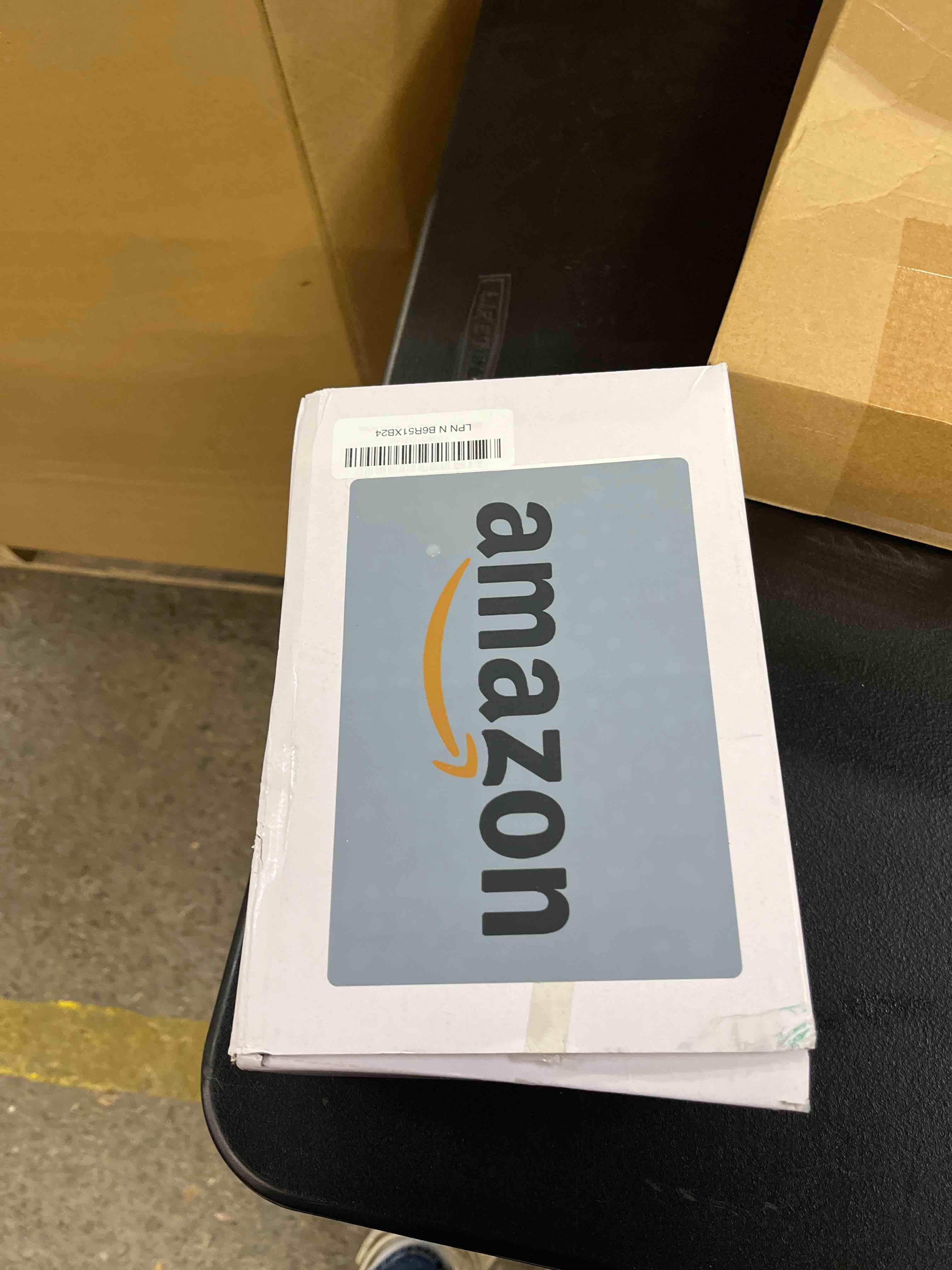 https://s3.amazonaws.com/lotting-images-prod/RustDustWanderlust/GRA4012242_1776261978018.jpeg