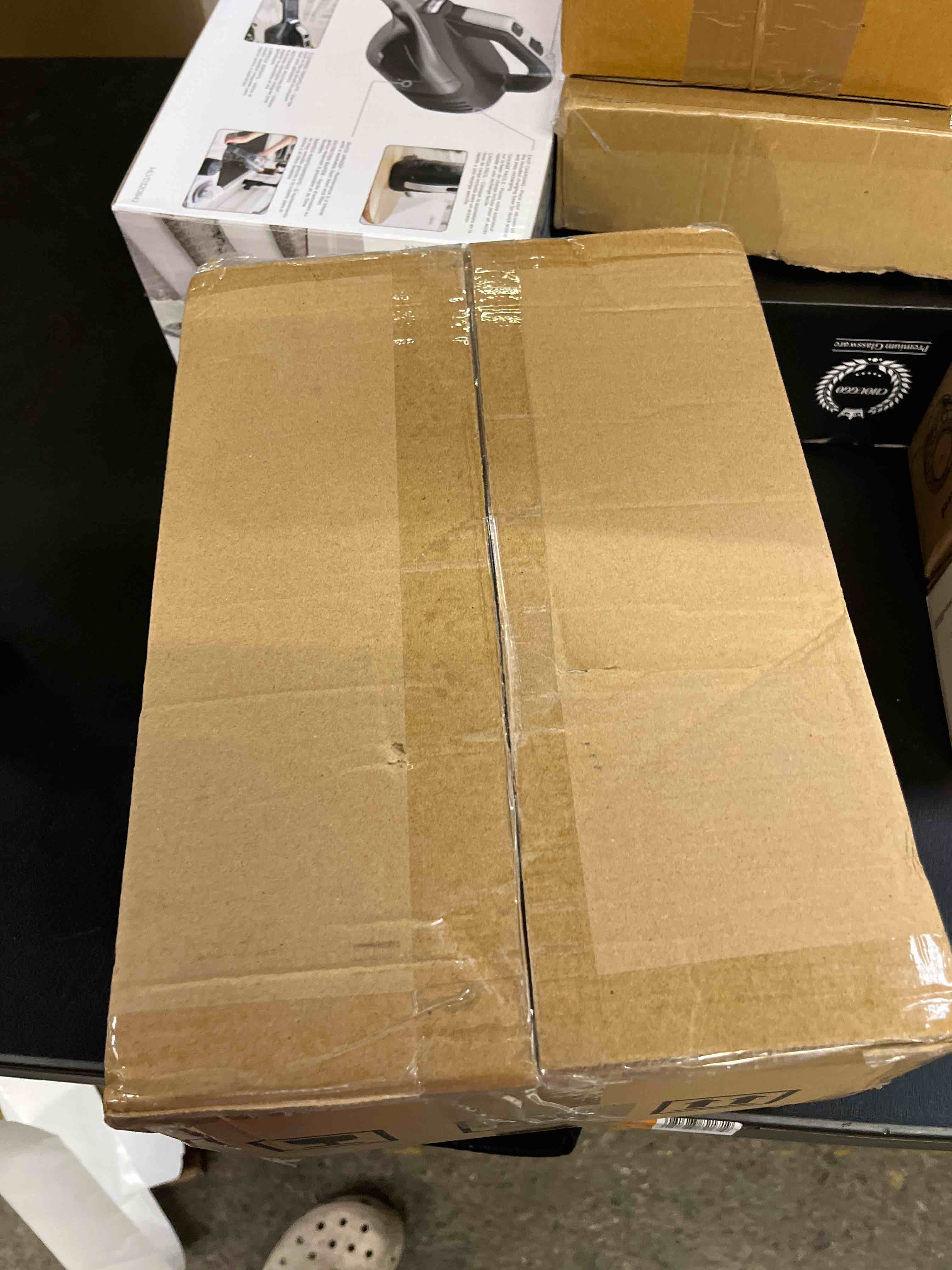 https://s3.amazonaws.com/lotting-images-prod/RustDustWanderlust/GRA4012317_1776266860510.jpeg