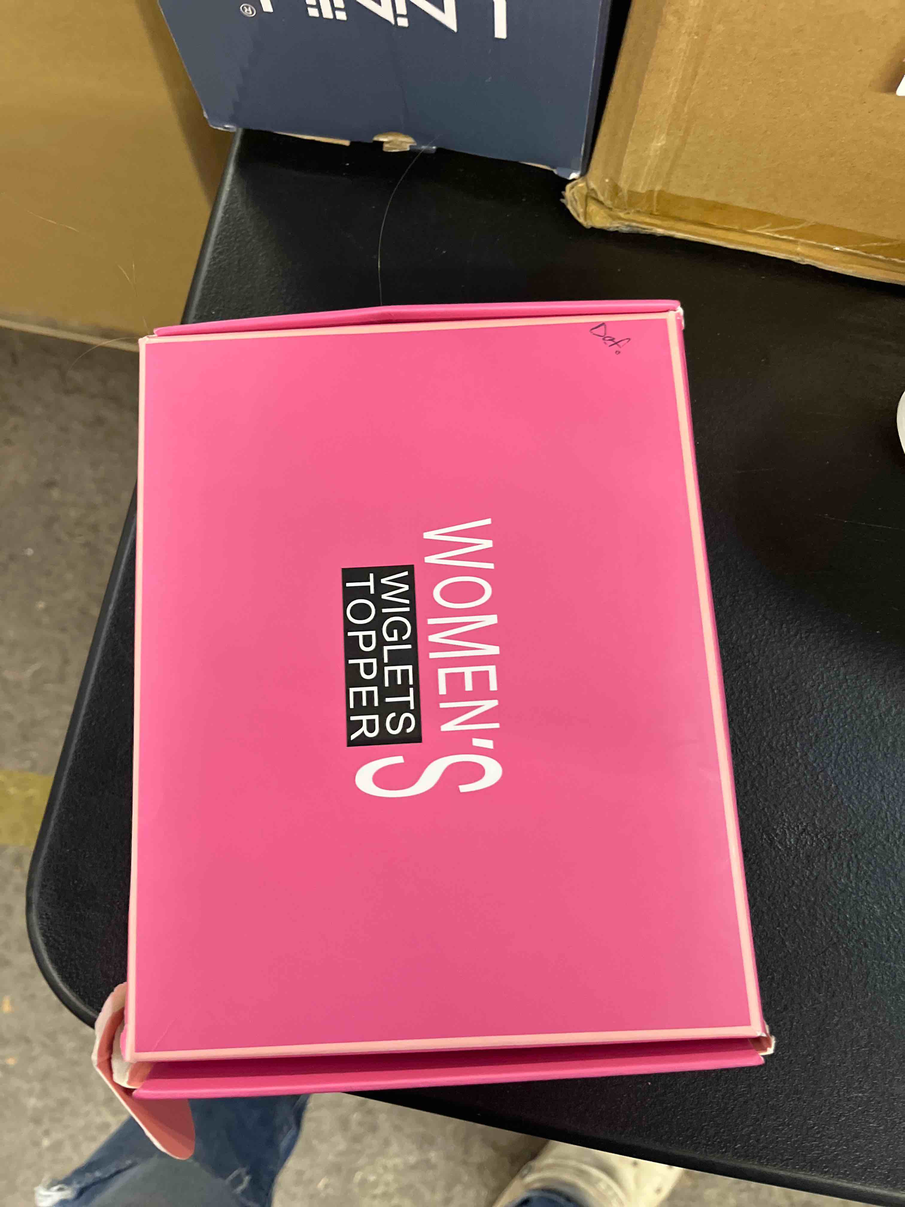 https://s3.amazonaws.com/lotting-images-prod/RustDustWanderlust/GRA4012332_1776267464387.jpeg