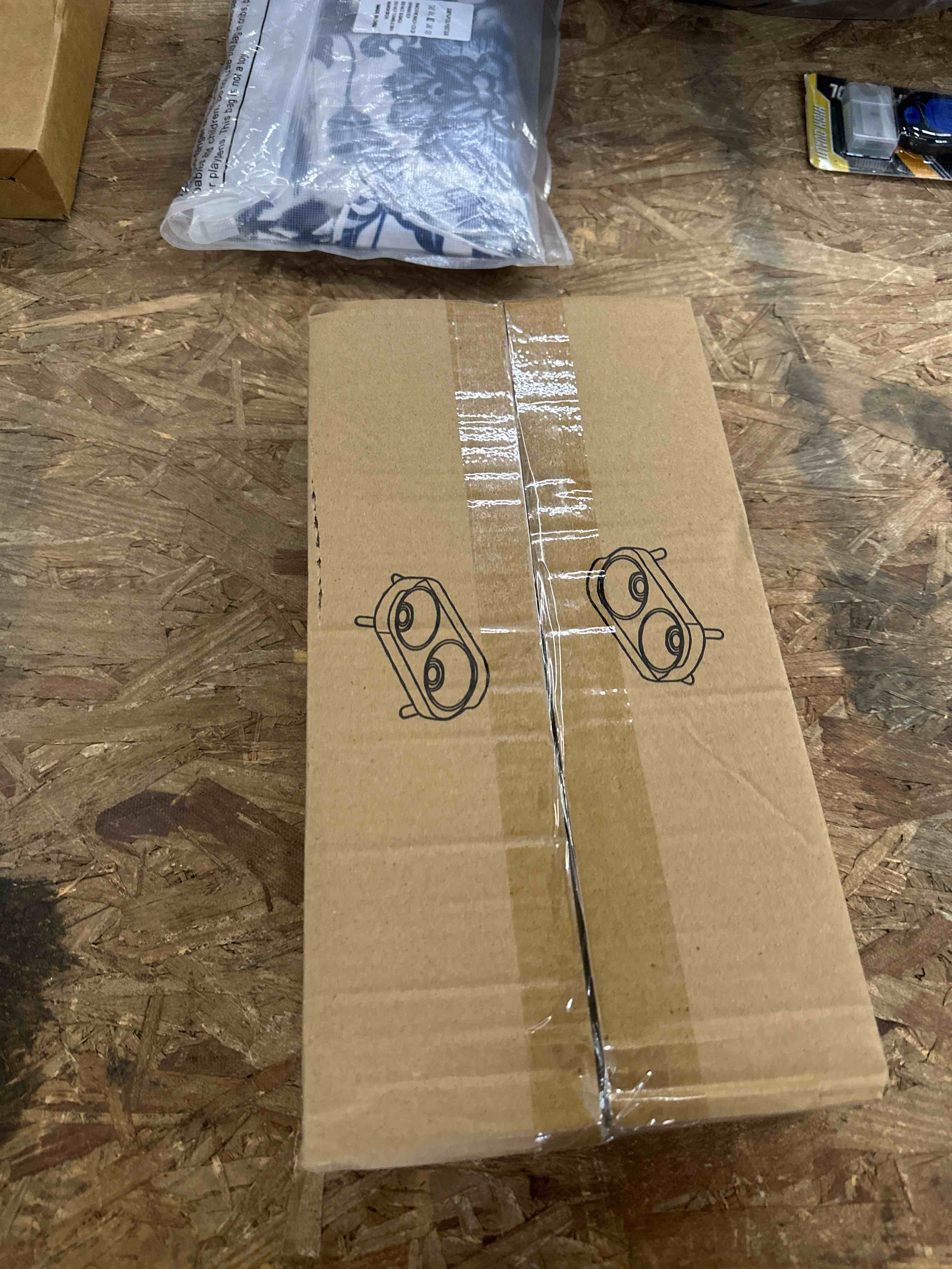 https://s3.amazonaws.com/lotting-images-prod/RustDustWanderlust/GRA4012425_1776264488558.jpeg