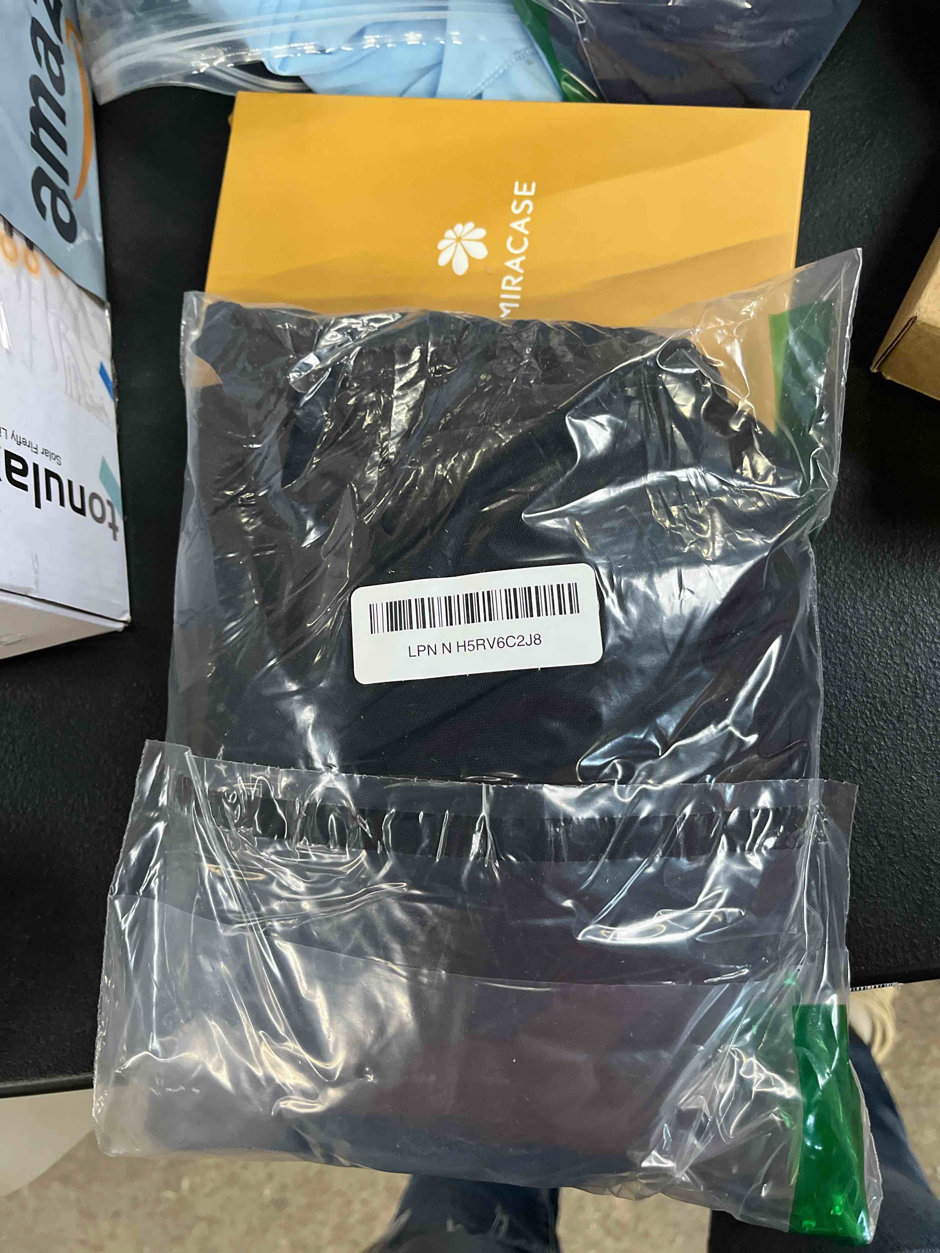 https://s3.amazonaws.com/lotting-images-prod/RustDustWanderlust/GRA4012709_1776269905506.jpeg