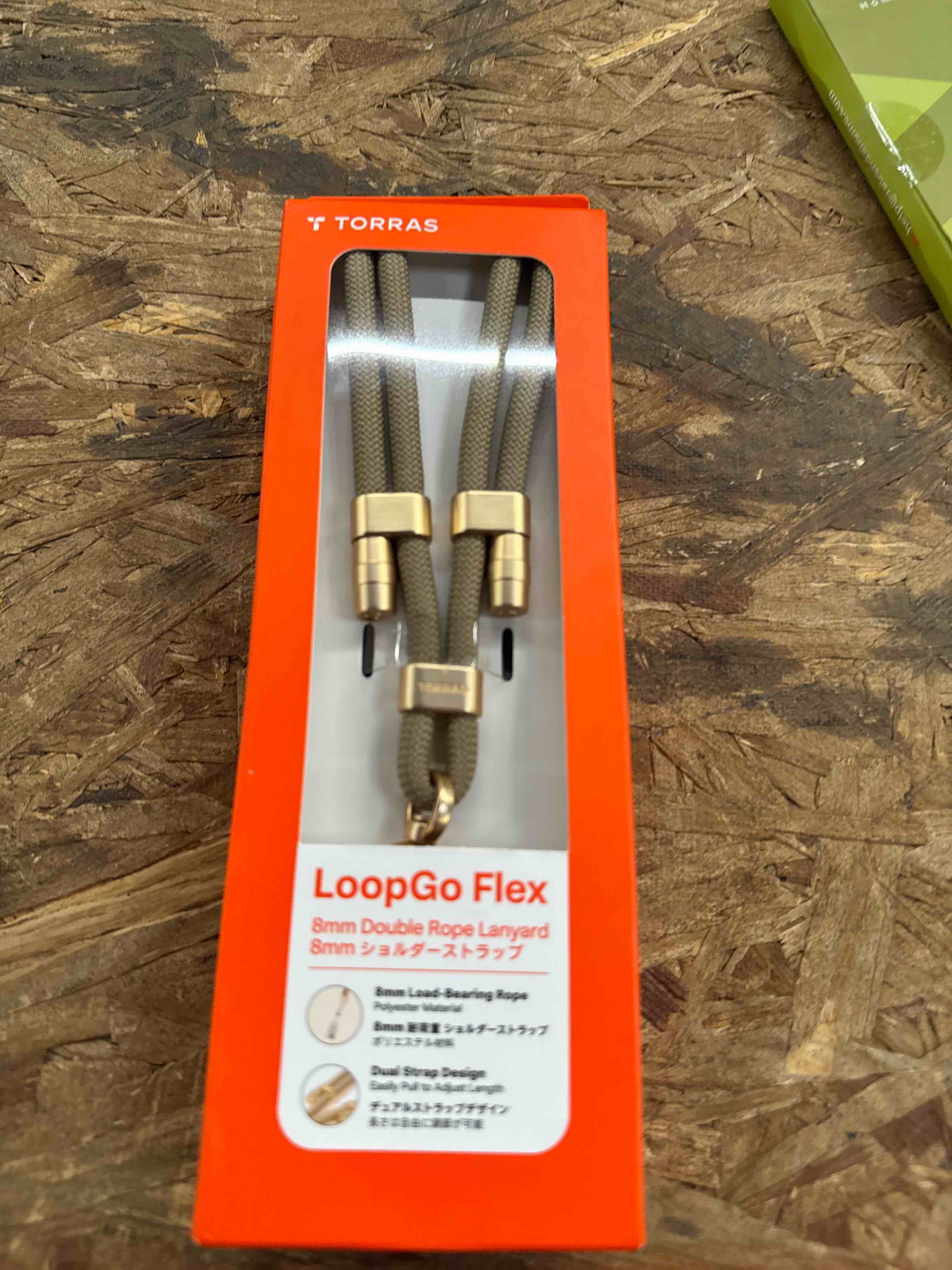 https://s3.amazonaws.com/lotting-images-prod/RustDustWanderlust/GRA4013304_1776278721762.jpeg