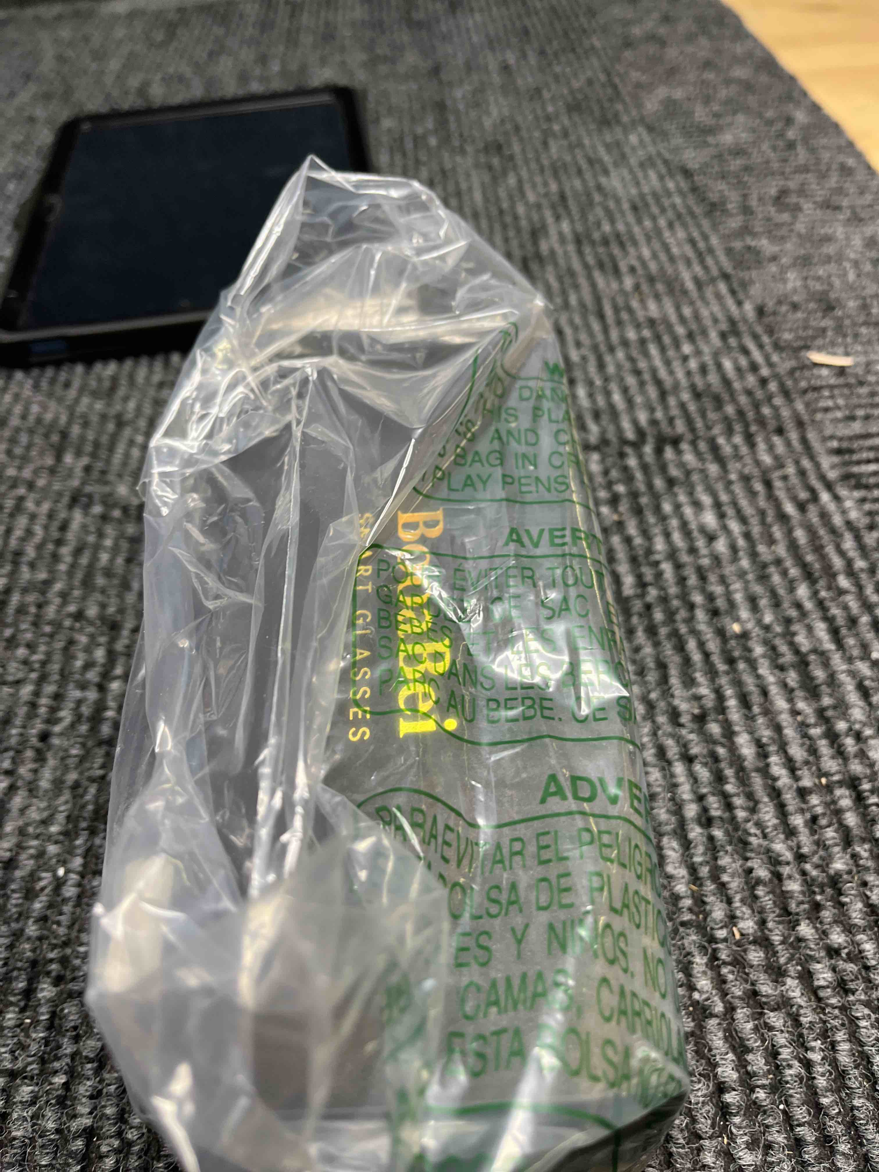 Condition photo showing Good Condition for ai smart glasses with camera,8mp 2k hd camera glasses,ai voice control,photo recognition and translation,smart sunglasses with bluetooth call,ip67 waterproof for driving,outdoor,men,women,+2 lenses. red lenses/white