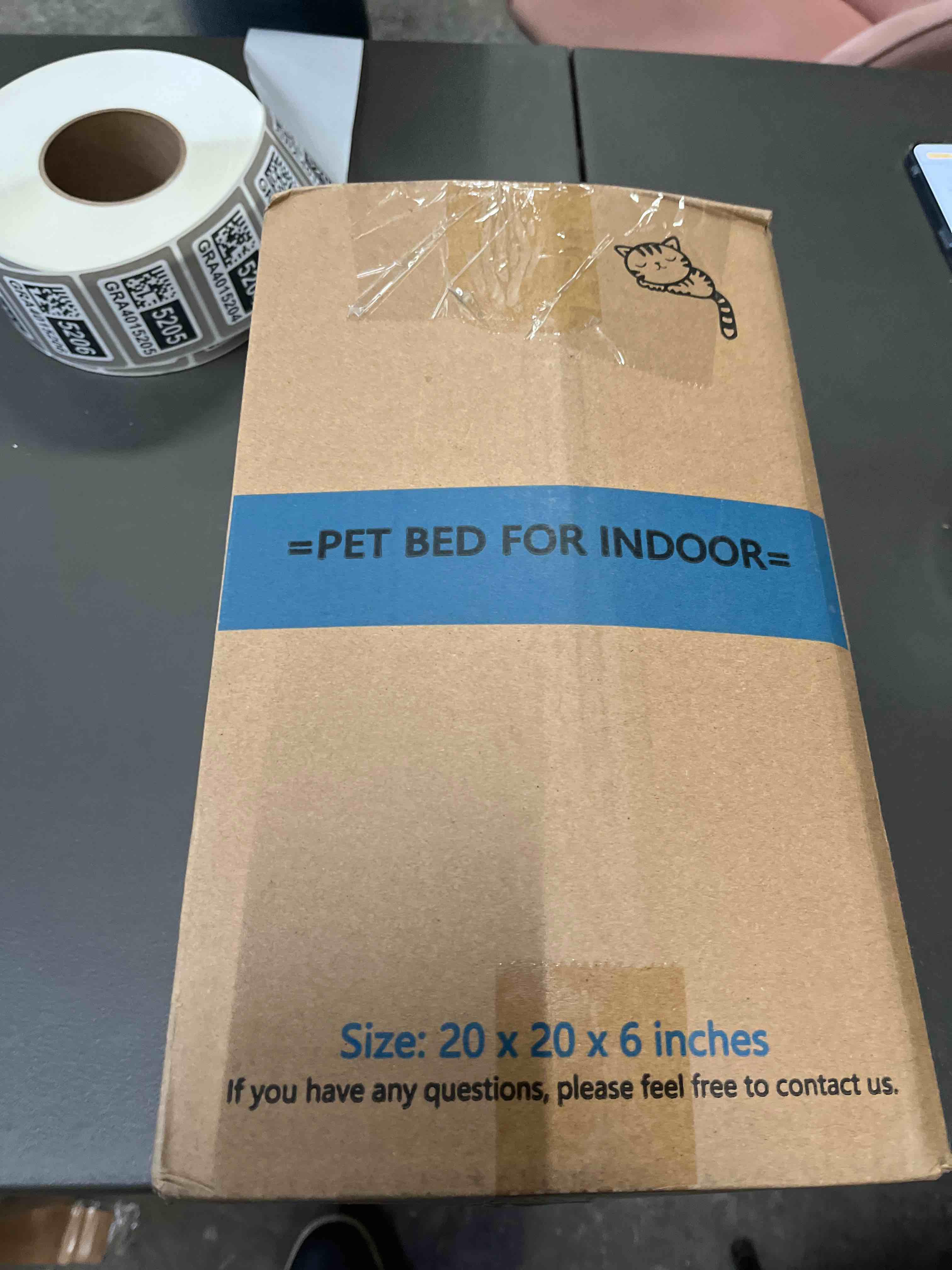 Condition photo showing Good Condition for Heated Cat Bed for Indoor Cats, 20’’ Electric Cat Heated Bed Pet Warming Bed for Cats and Small Dogs, Washable Calming Round Donut Pet Bed with Heating Pad, Indoor Use