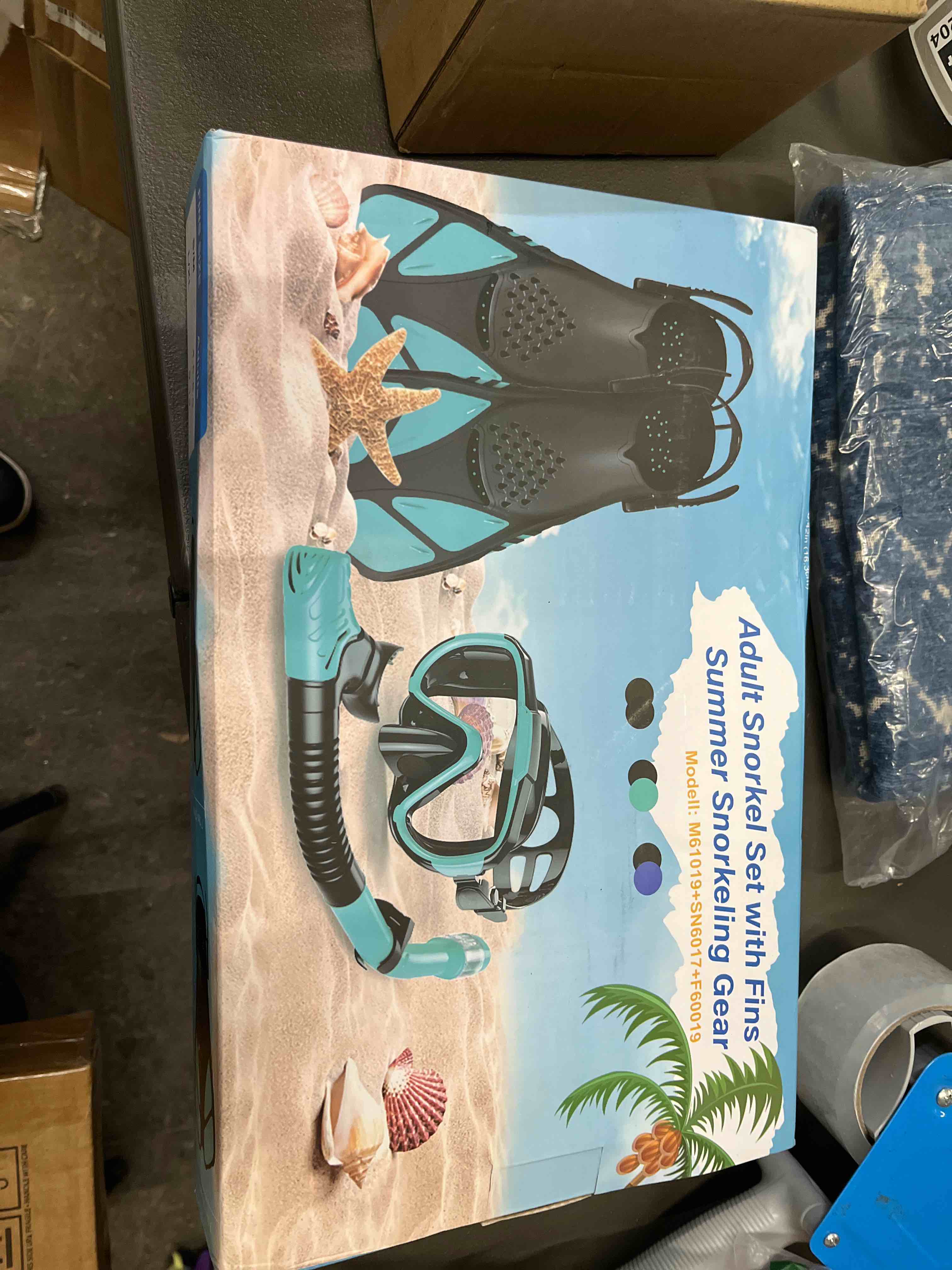 Condition photo showing Good Condition for Snorkeling Gear for Adults Men Women,4 in 1 Snorkel Set with Panoramic View Diving Mask Anti-Fog Anti-Leak,Dry Top Snorkel,Fins and Travel Bag for Swimming,Snorkeling and Travel Diving LightBlue ML/XL