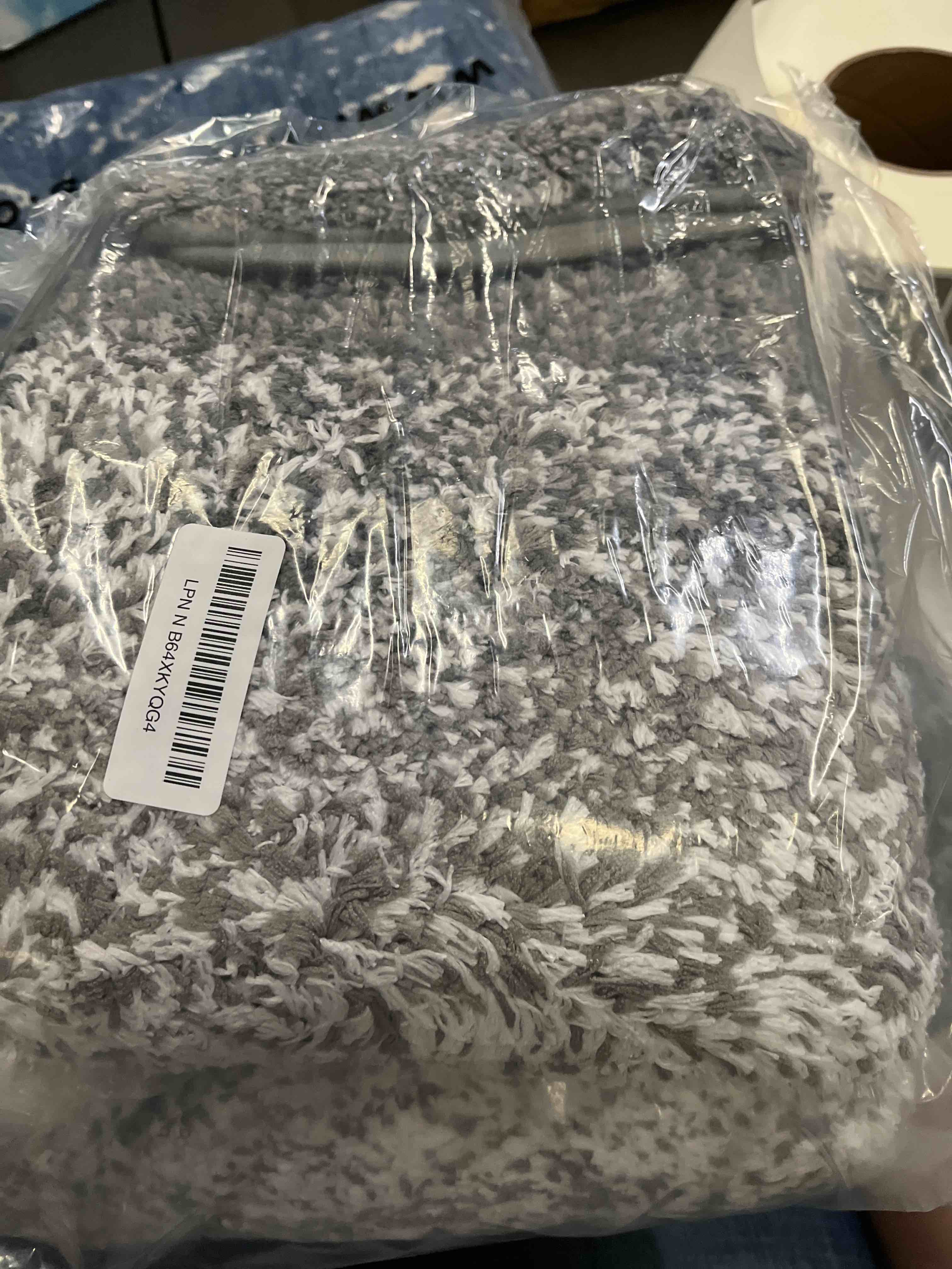 Condition photo showing Good Condition for OLANLY Bathroom Rug Set 2 Piece, Soft Absorbent Microfiber Bath Mats and U-Shaped Contour Toilet Rug, Non-Slip, Machine Wash Dry, Plush Shaggy Bath Mats for Bathroom (24"x16"+24"x20", Grey) 24" x 16" + U24" x 20" Grey