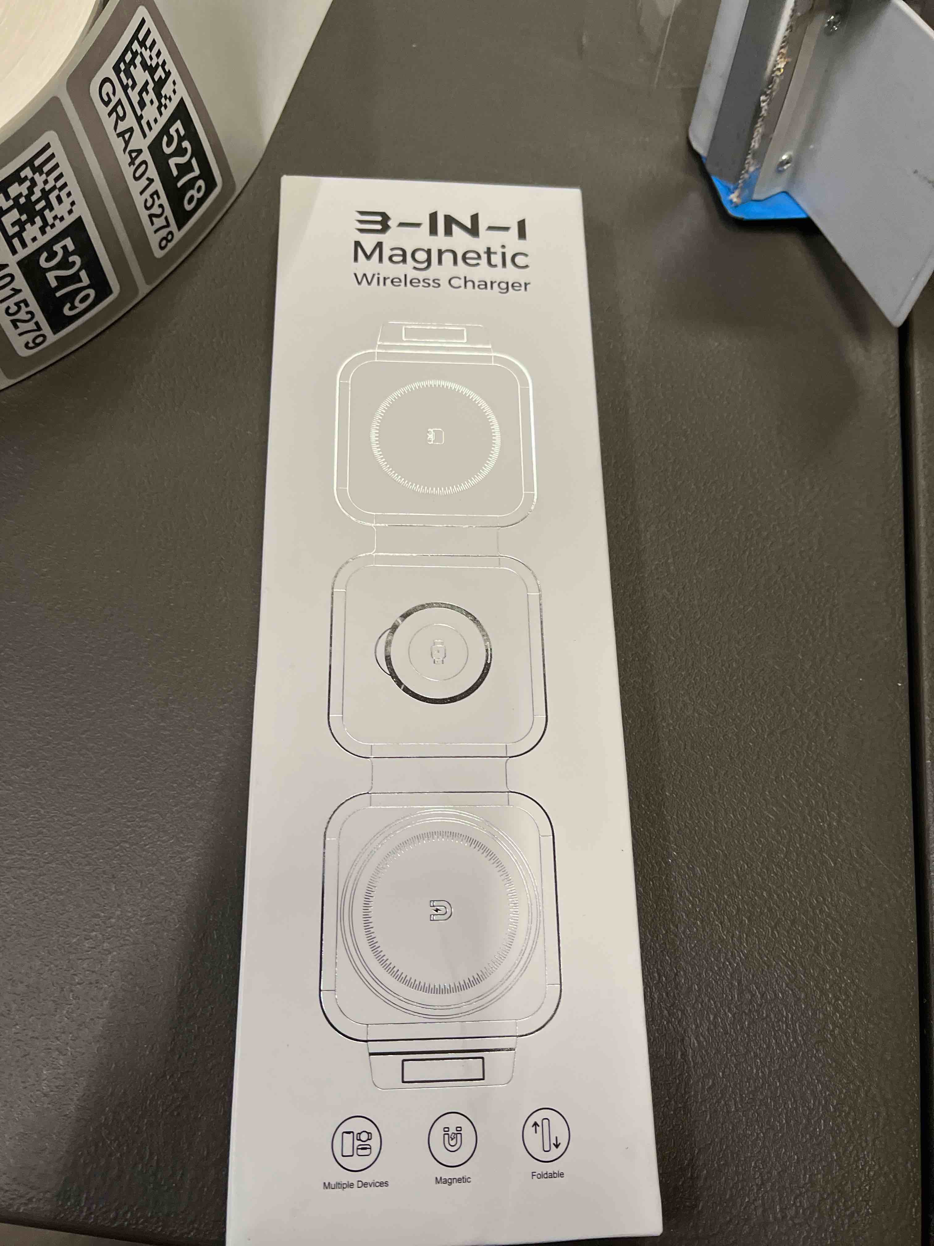 Condition photo showing Good Condition for 3 in 1 Charging Station for Apple Multiple Devices, Foldable Magnetic Fast Wireless Charger Dock, Travel Charging Pad for iPhone 17 16 15 14 13 12 Pro Max Plus Apple Watch Series & AirPods 4/3/2/Pro 1 Pack