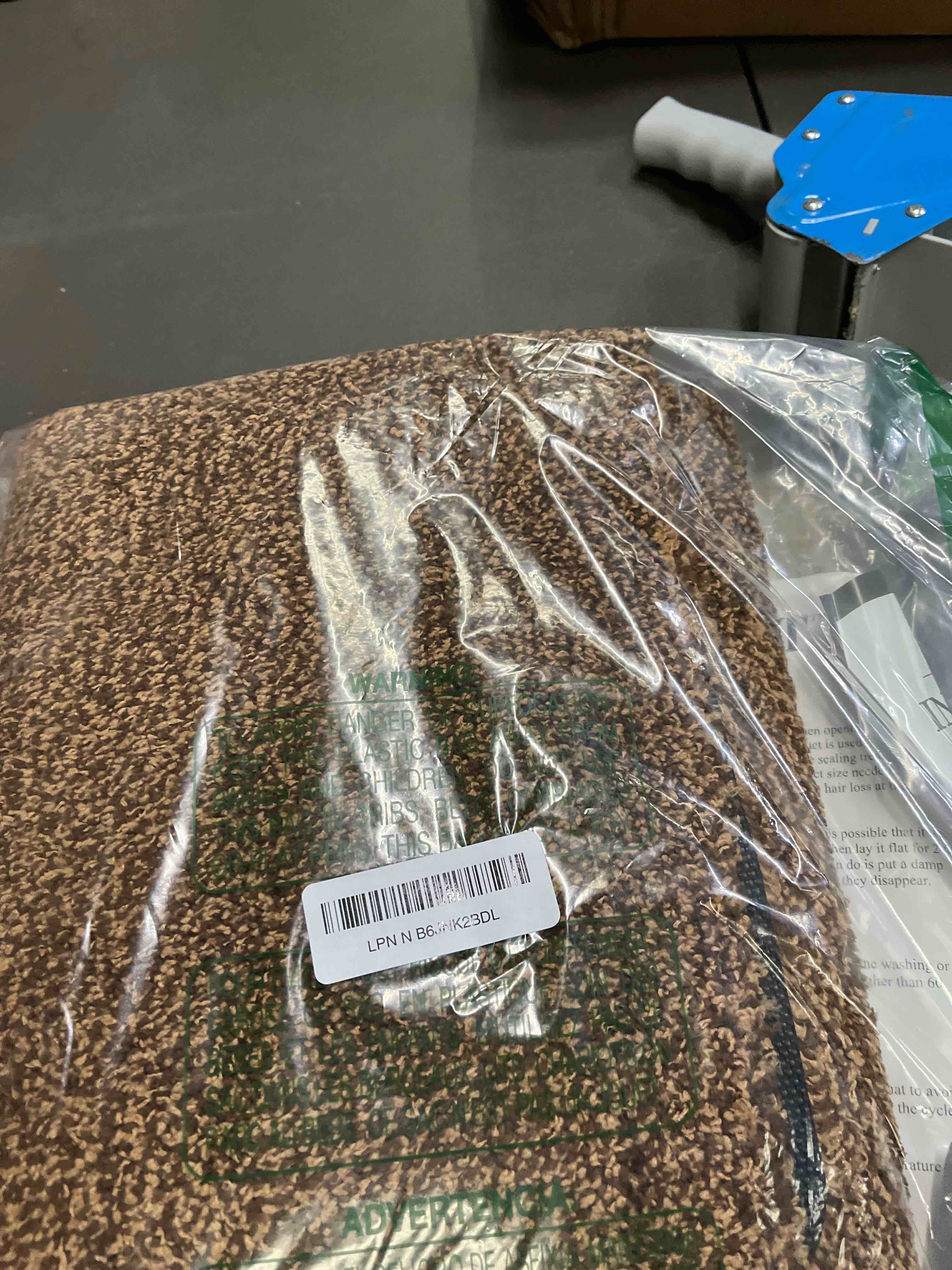 Condition photo showing Good Condition for Premium Microfiber Indoor Door Mat – 24"x36" Washable Entry Mat, Non-Slip, Waterproof Backing, Super Absorbent, Low Profile Entryway Doormat for Indoor Entrance 24"x36" Black/Dark Gray Fibers