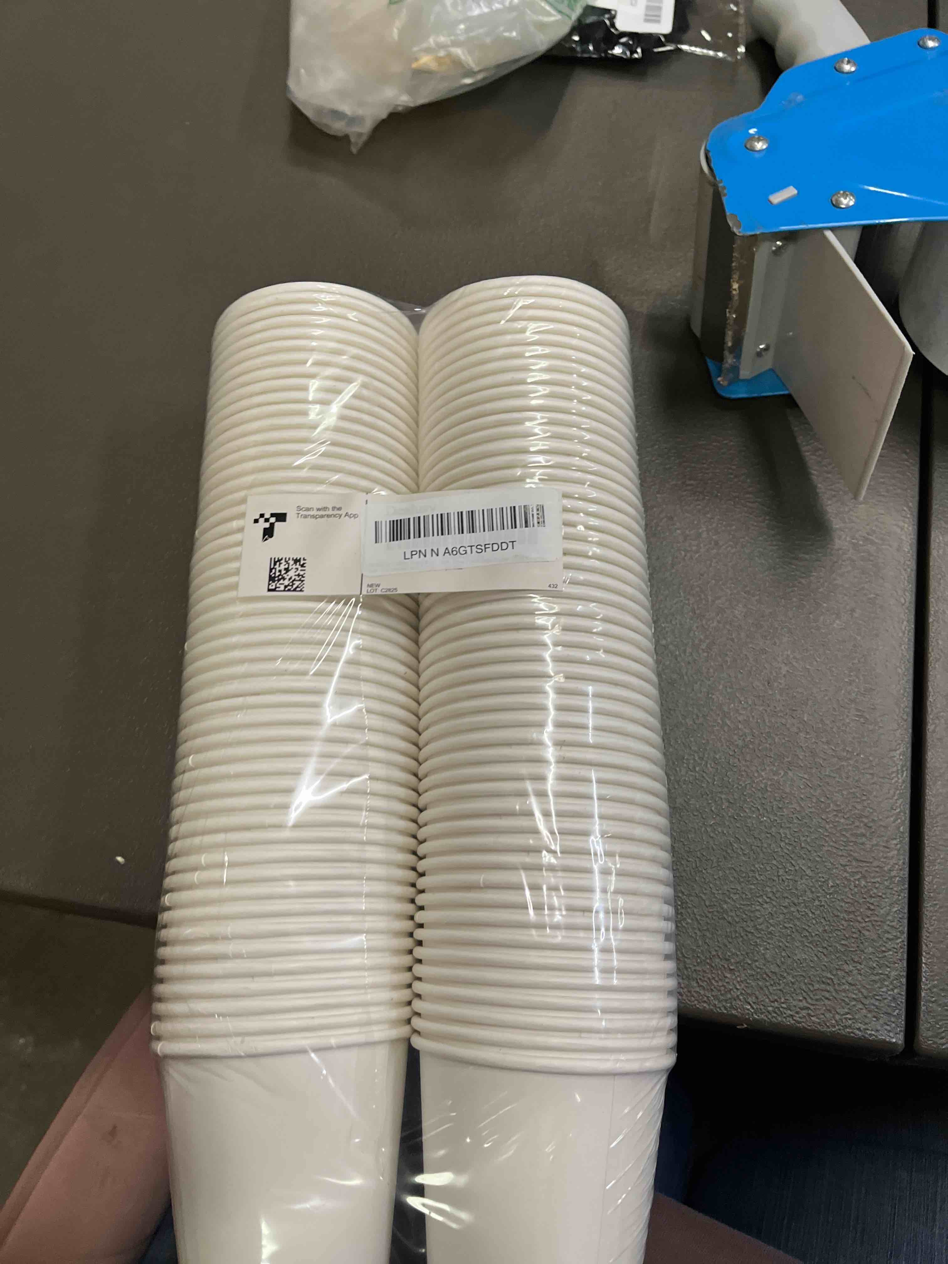 Condition photo showing Good Condition for 100 Count Coffee Cups 8 oz, Leak-Free Food Safe Paper Cups 8 oz, Hot Cups, Disposable Hot Coffee Cups 8oz